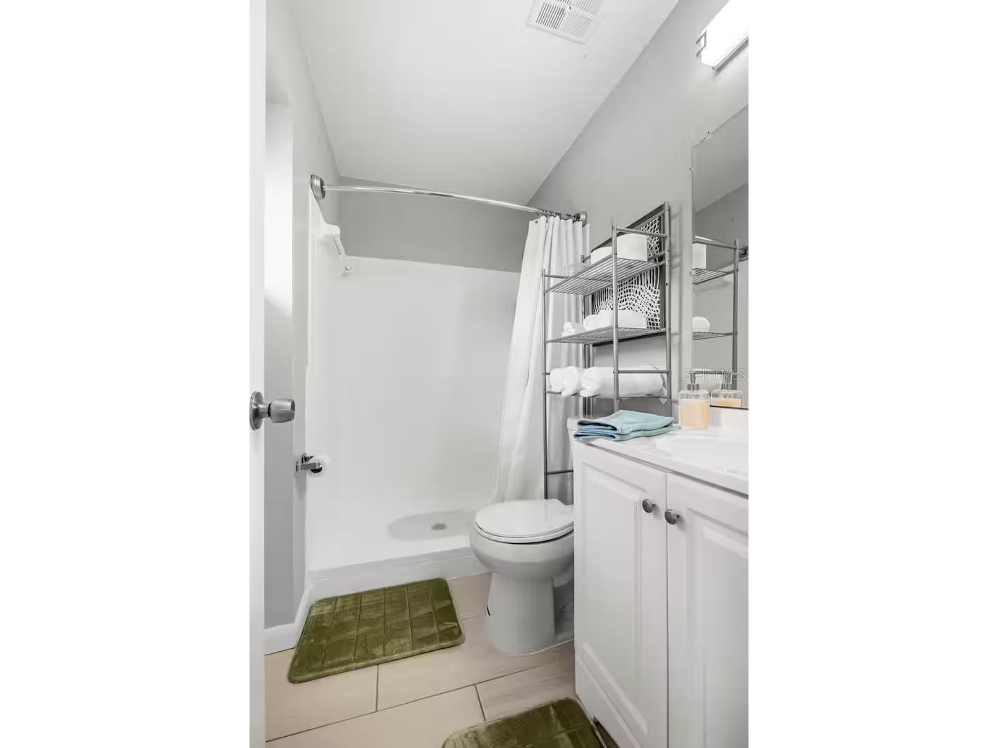10017 86th Street Seminole FL 33777 TB8503779 image17