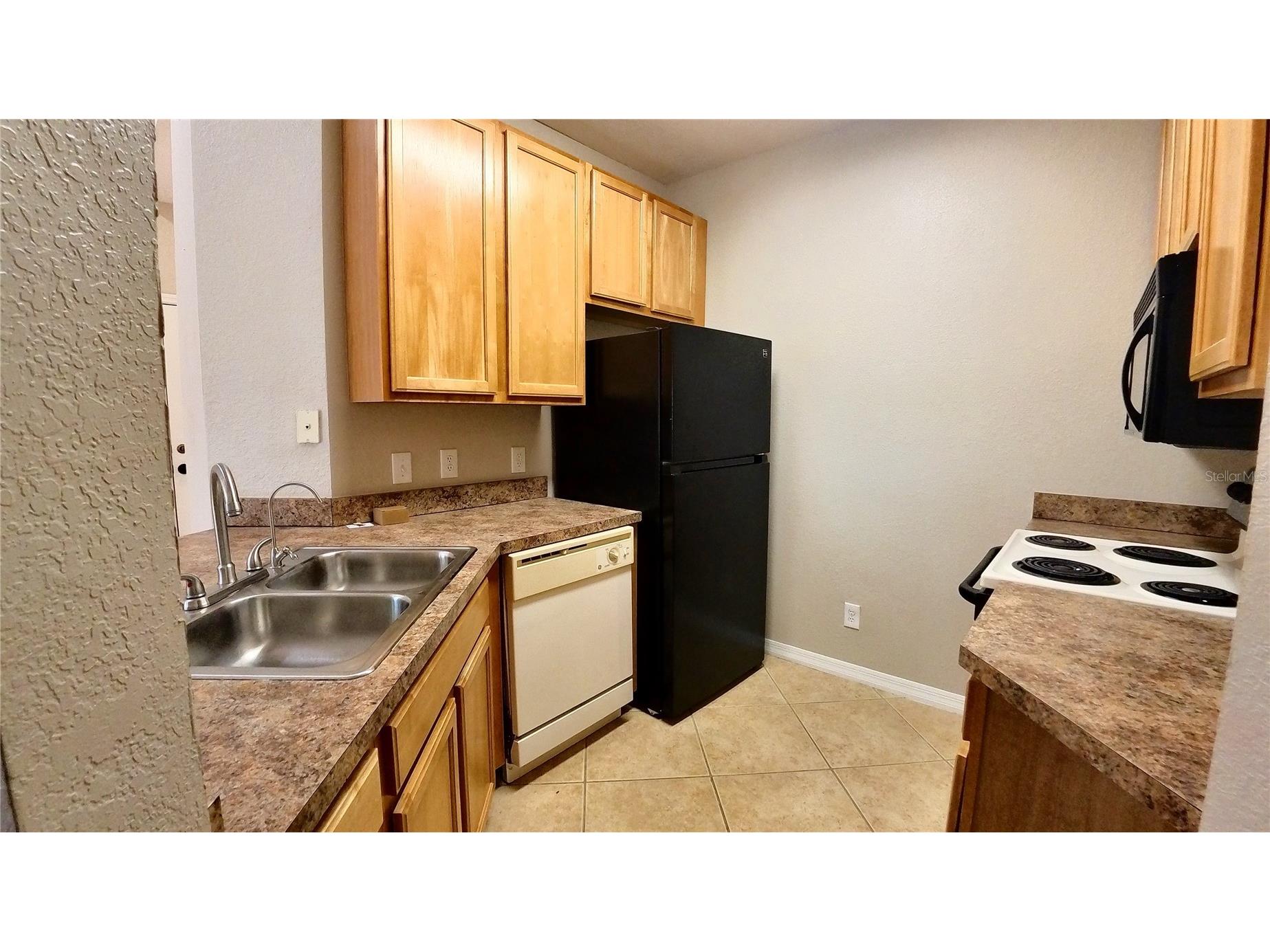 10017 Courtney Palms Boulevard #304 Tampa FL 33619 O6404990 image3