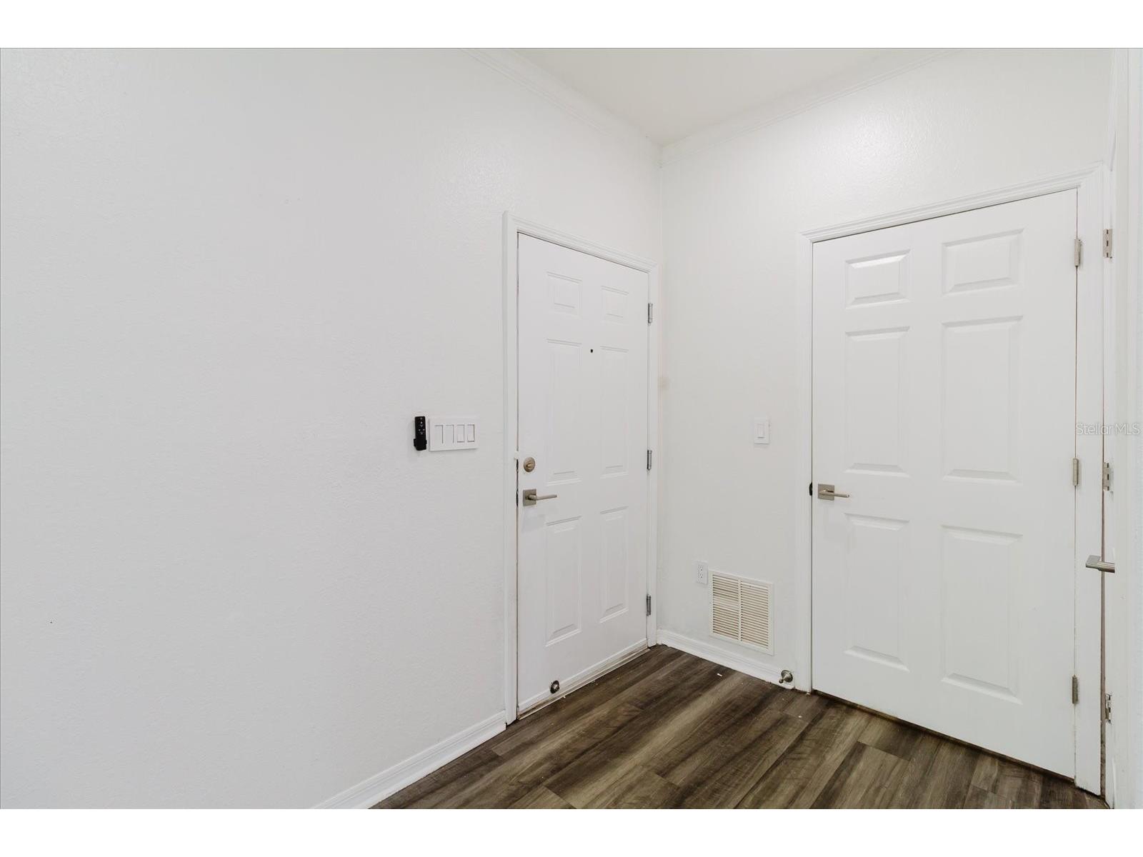 10019 Courtney Palms Boulevard #101 Tampa FL 33619 TB8514056 image10
