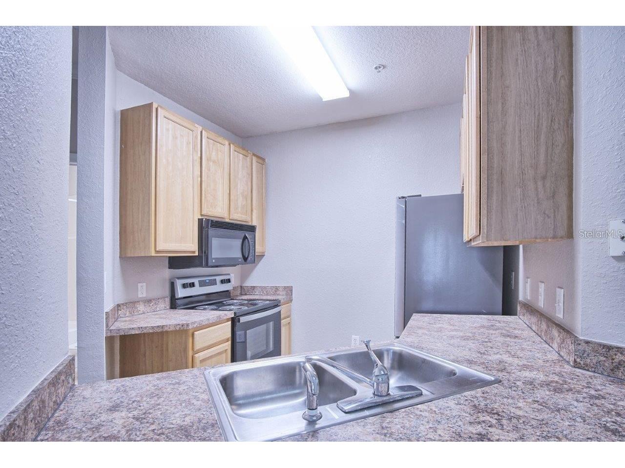 10019 Courtney Palms Boulevard #302 Tampa FL 33619 TB8517743 image6
