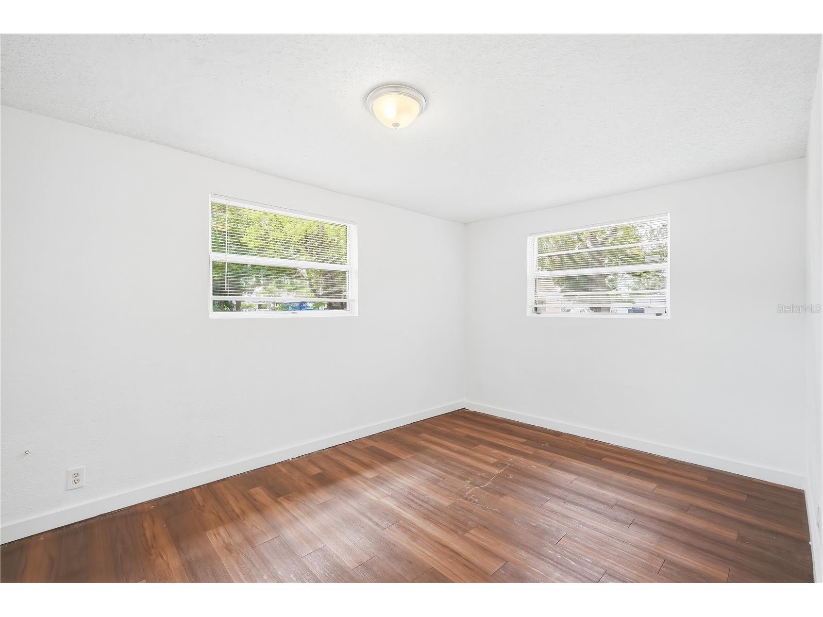 10019 N Jasmine Avenue Tampa FL 33612 TB8495960 image11