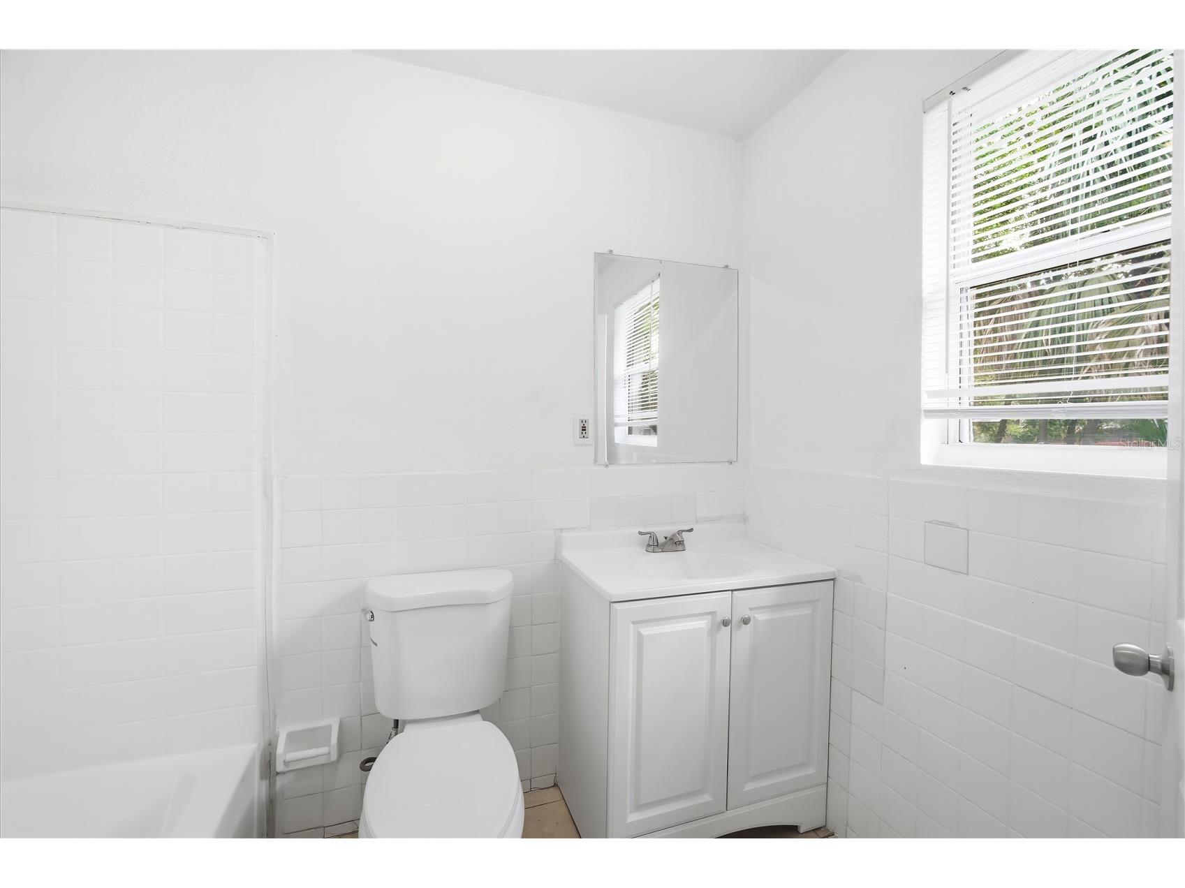 10019 N Jasmine Avenue Tampa FL 33612 TB8495960 image15