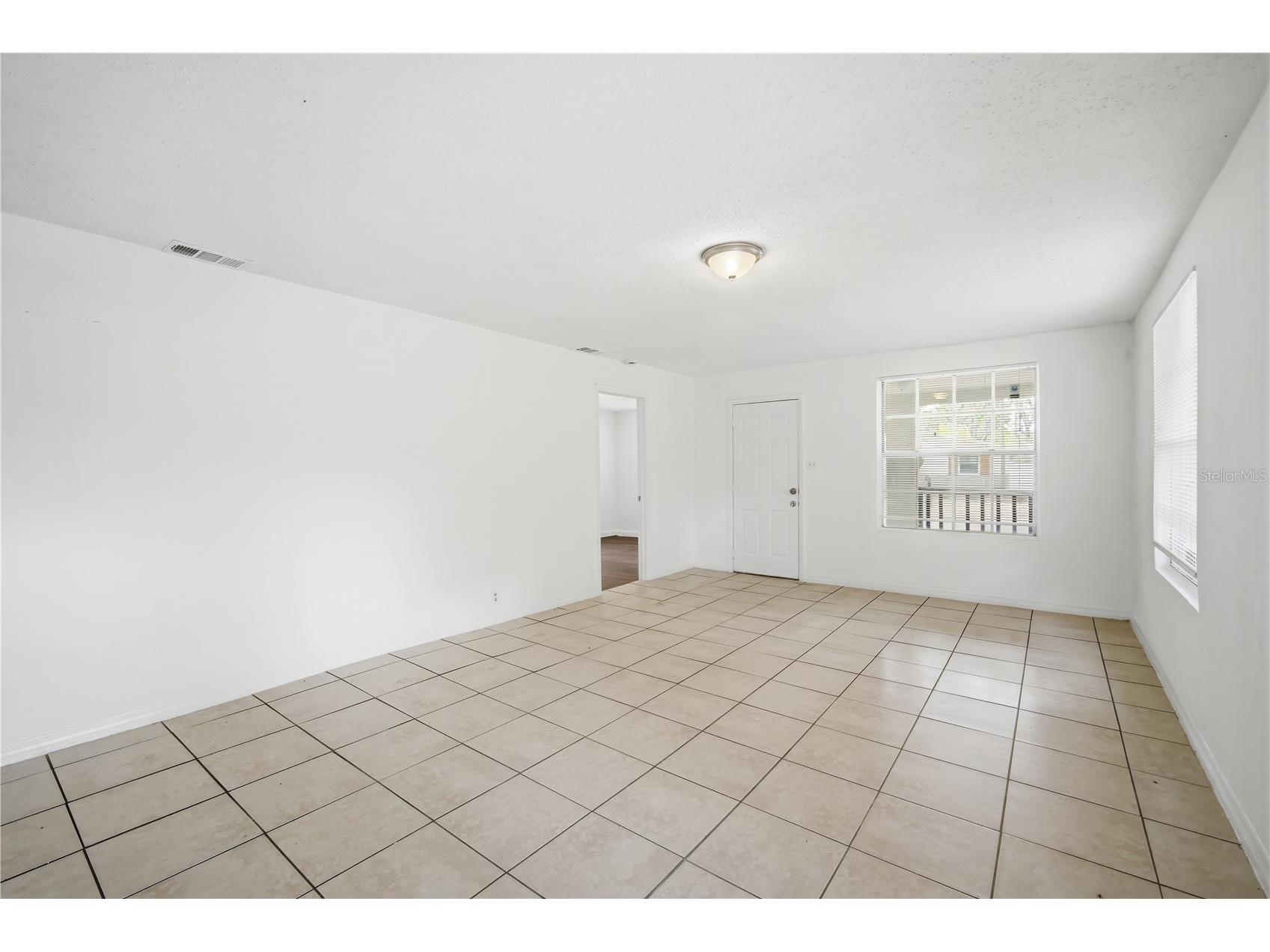 10019 N Jasmine Avenue Tampa FL 33612 TB8495960 image6