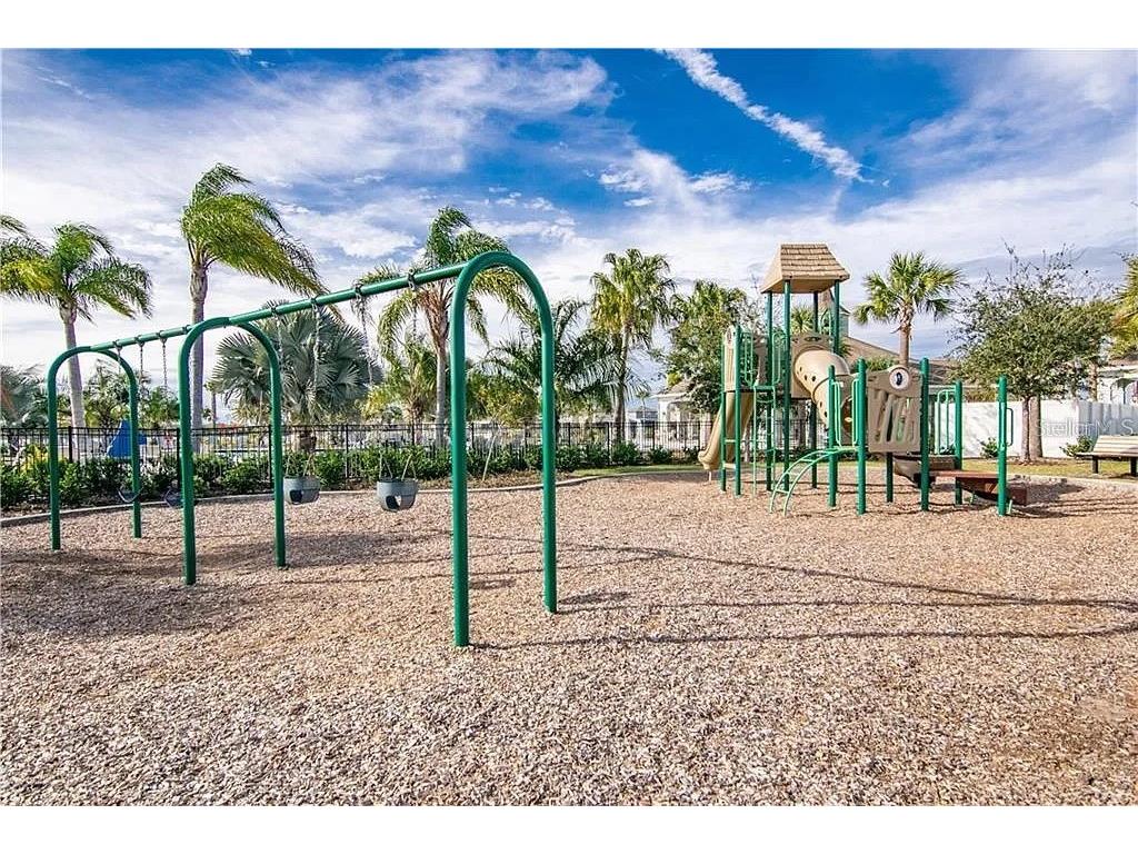 10019 Newminster Loop Ruskin FL 33573 TB8466327 image32