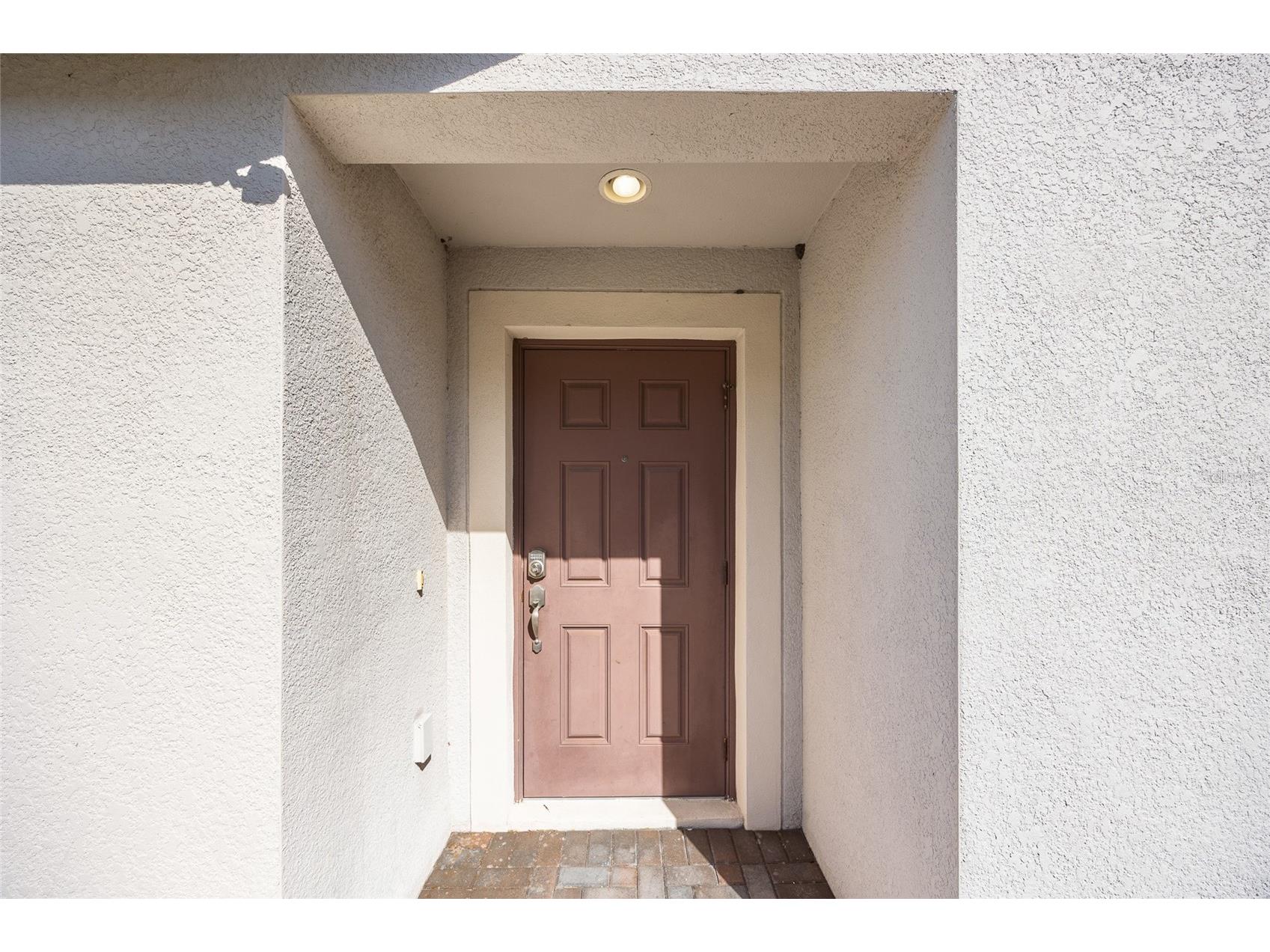 10019 Newminster Loop Ruskin FL 33573 TB8466327 image5