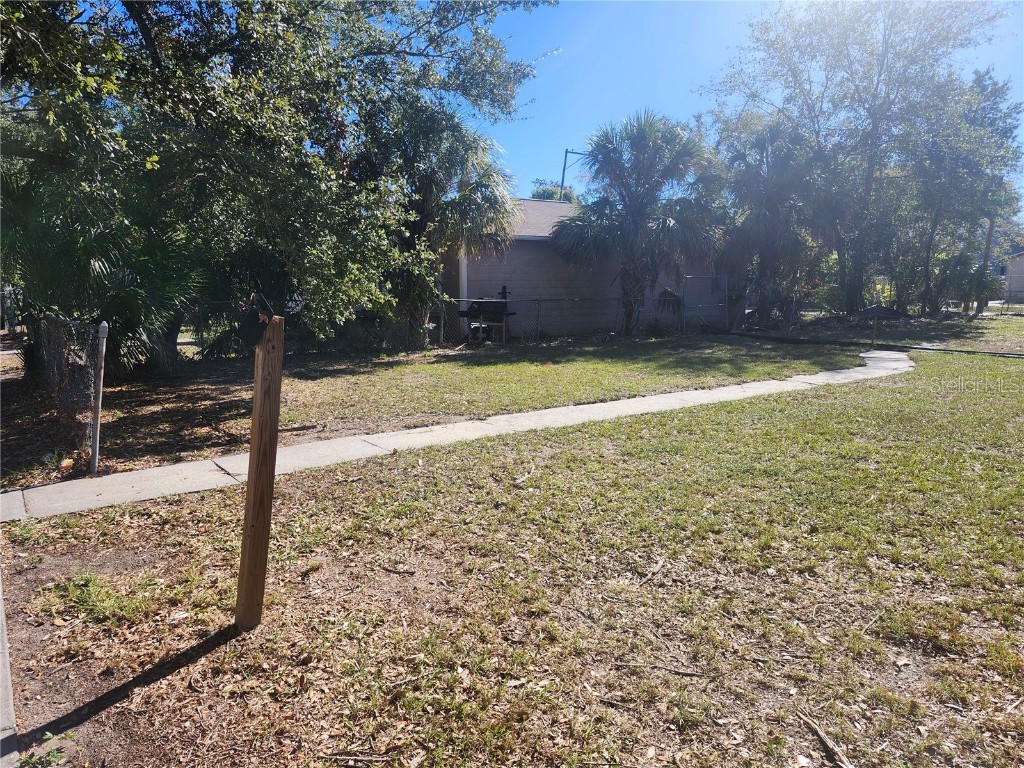 1002 13th Avenue S Saint Petersburg FL 33705 W7870406 image5