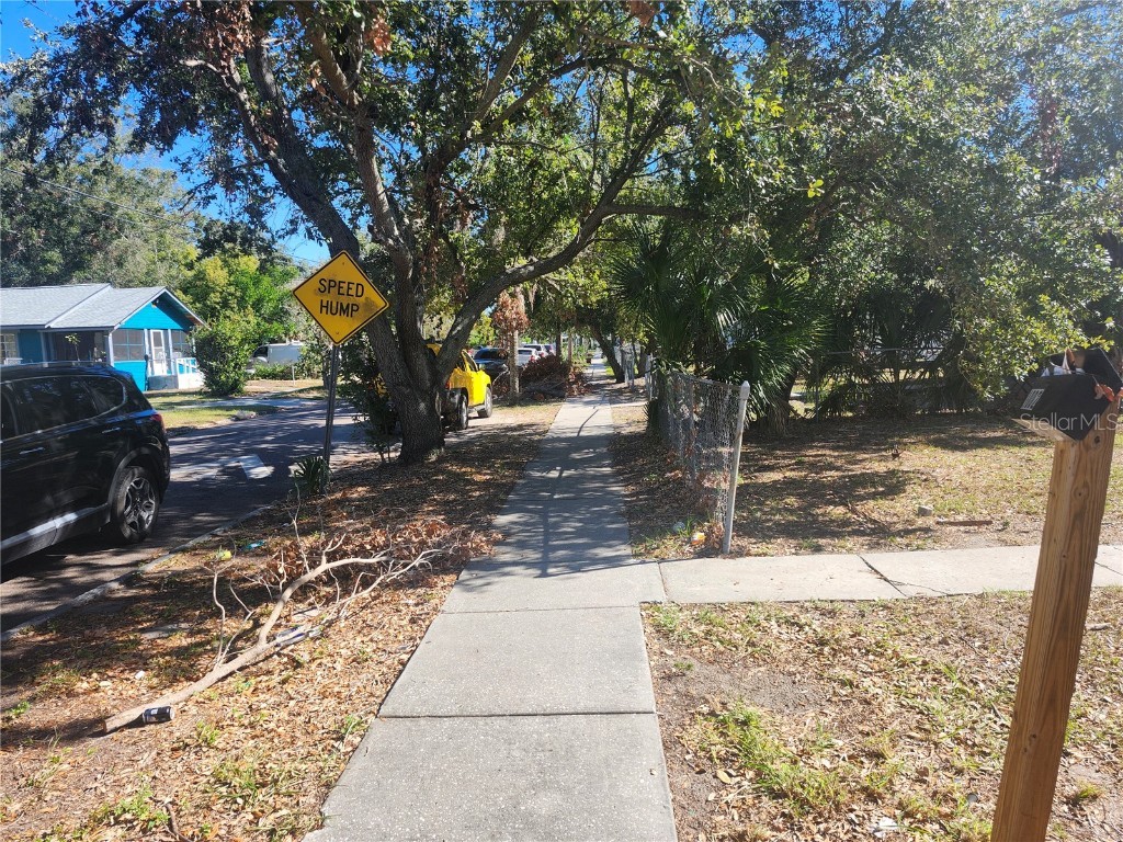 1002 13th Avenue S Saint Petersburg FL 33705 W7870406 image6