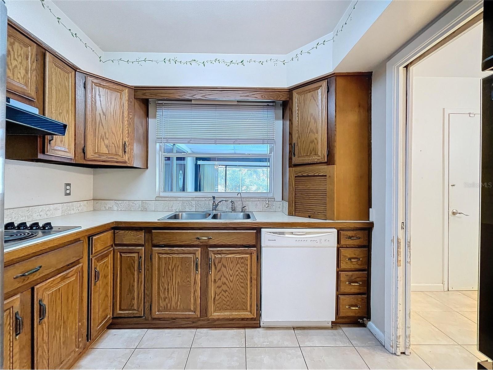 1002 Bay Breeze Terrace Largo FL 33770 TB8472614 image13