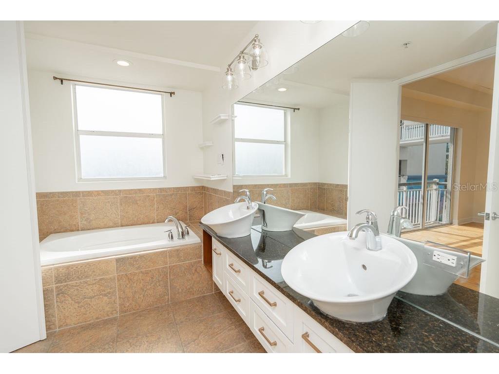 1002 Channelside Drive #2C Tampa FL 33602 TB8482701 image24