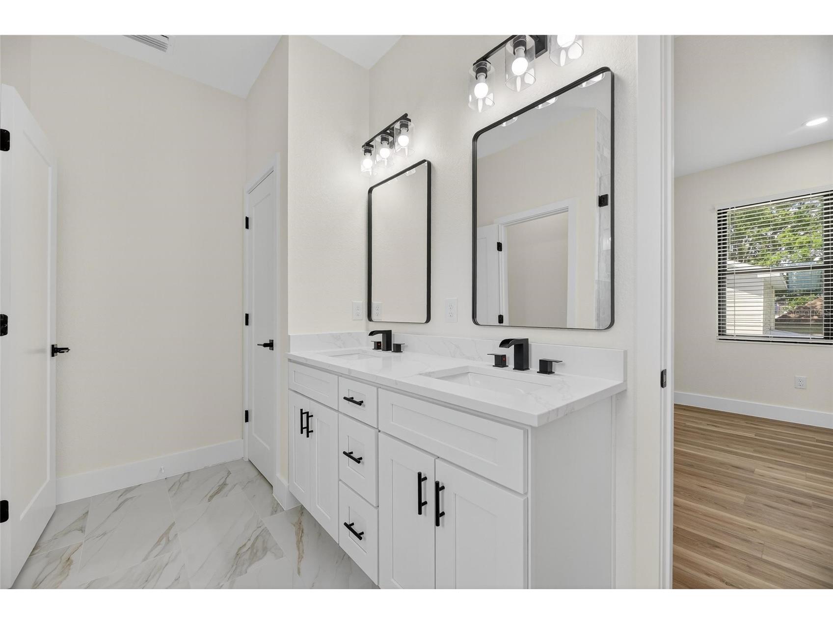 1002 E 19th Avenue Tampa FL 33605 TB8431844 image18