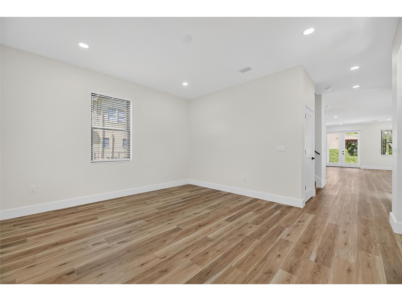 1002 E 19th Avenue Tampa FL 33605 TB8431844 image6