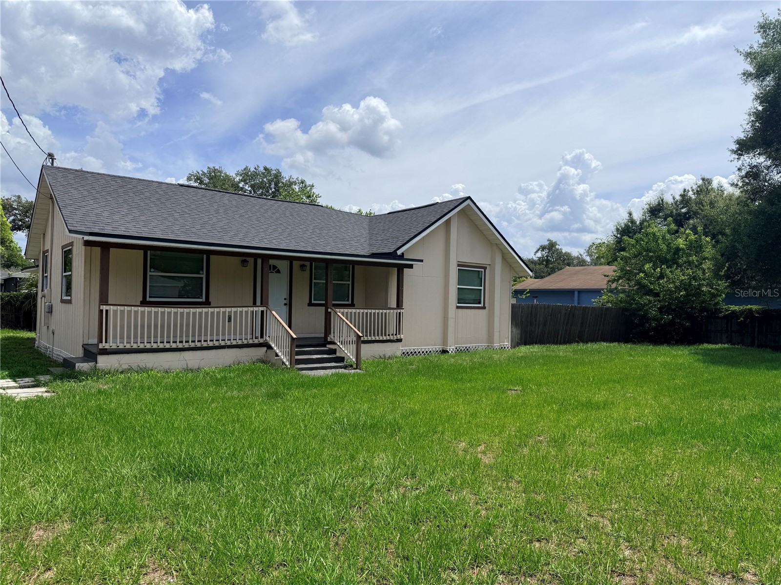 1002 E Bougainvillea Avenue Tampa FL 33612 TB8521355 image1