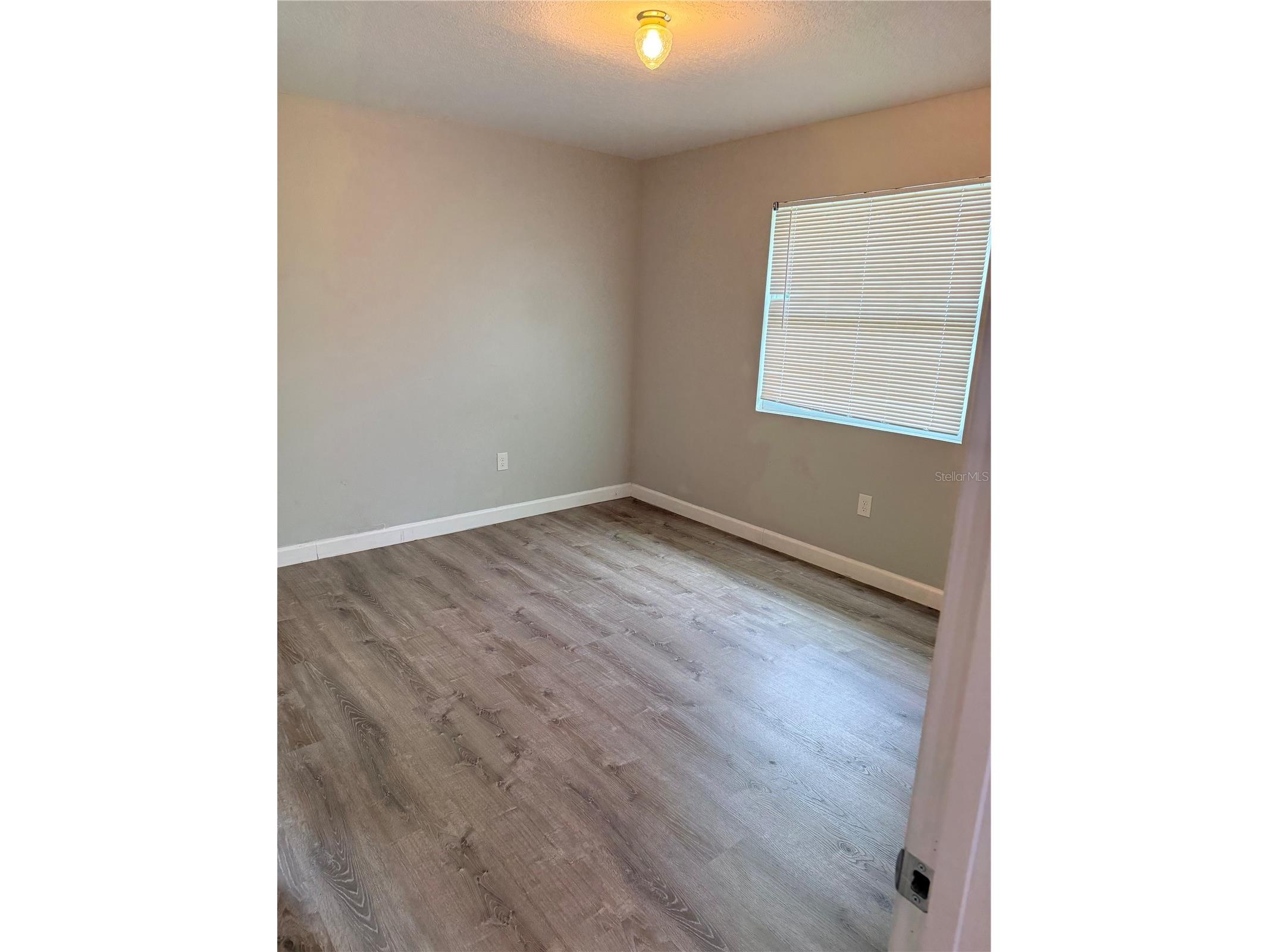 1002 E Bougainvillea Avenue Tampa FL 33612 TB8521355 image25