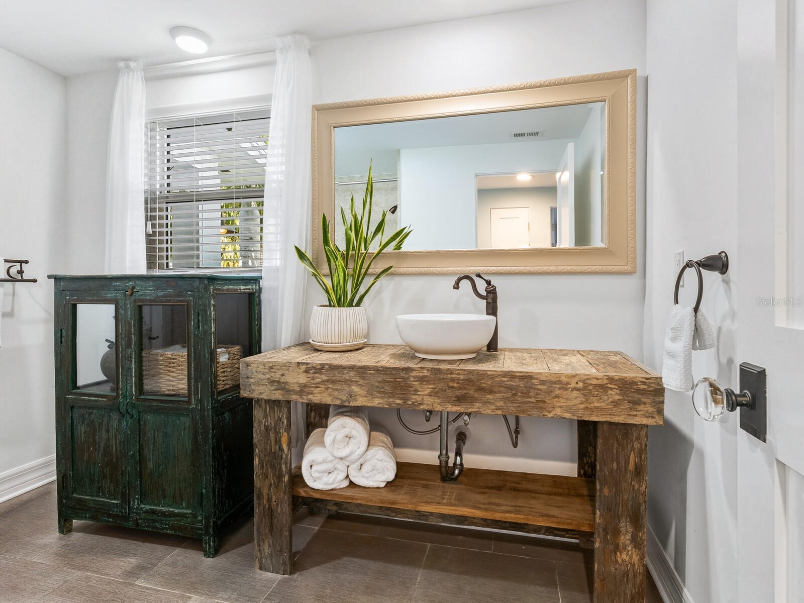 1002 Glebe Lane Sarasota FL 34242 A4679533 image23