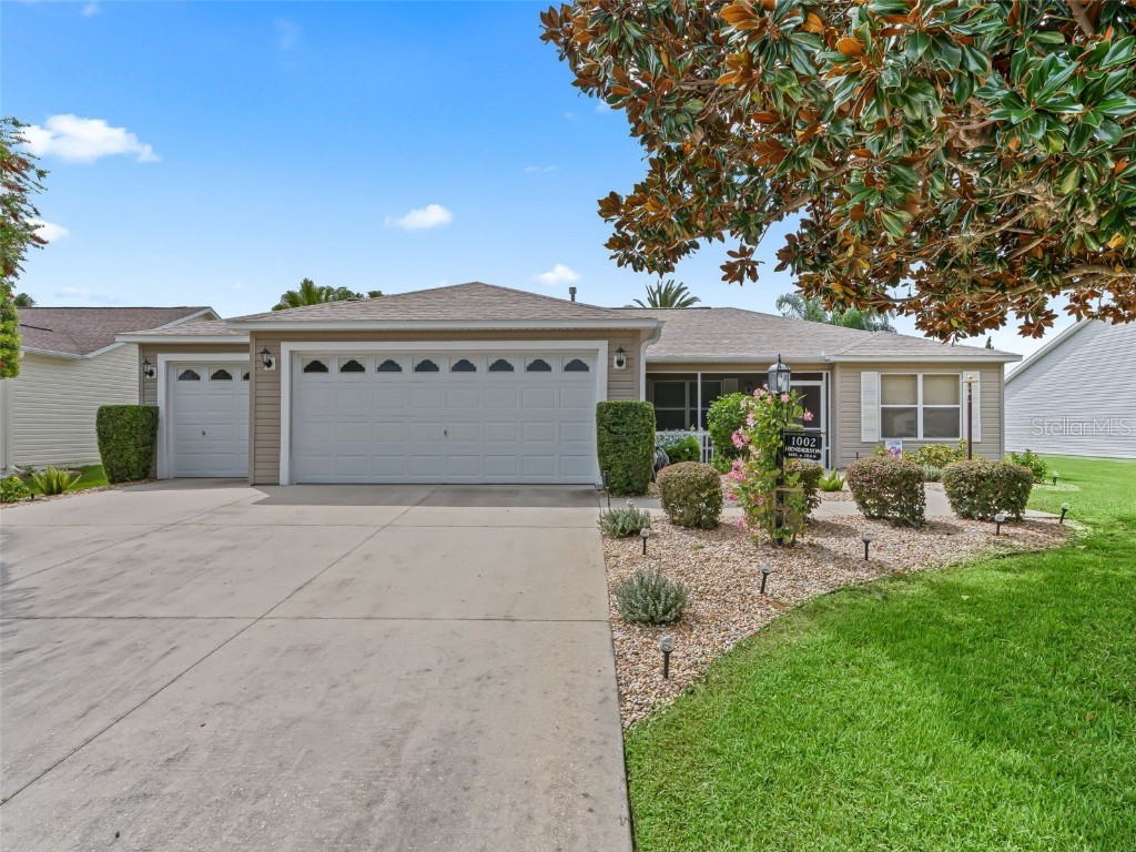 1002 Golden Grove Drive The Villages FL 32162 G5101980 image1