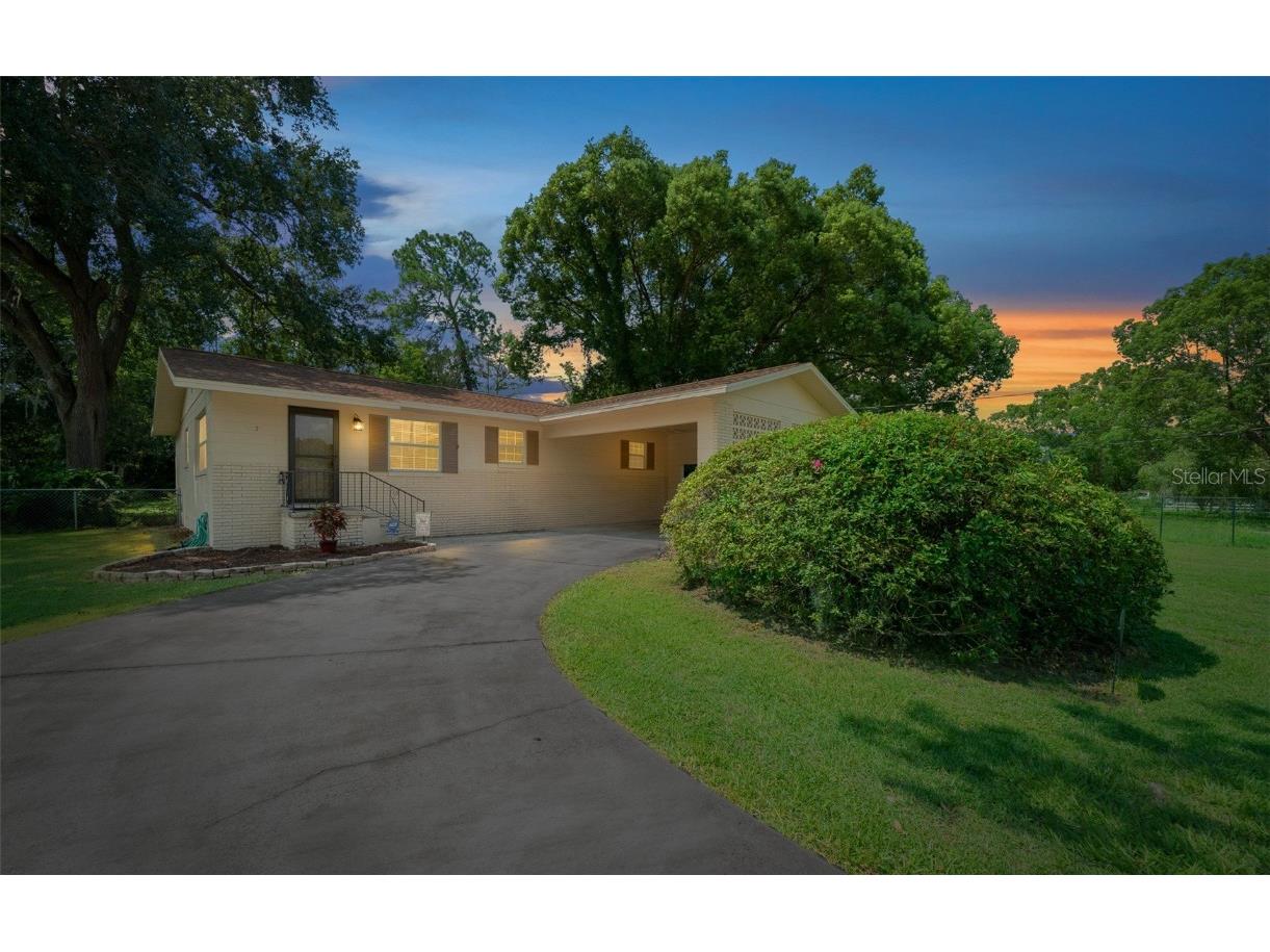 1002 NE 40th Avenue Ocala FL 34470 OM684070 image1