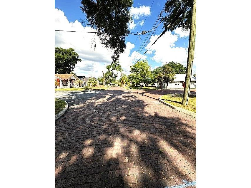 1002 Oakhill Street Lakeland FL 33815 TB8494392 image8