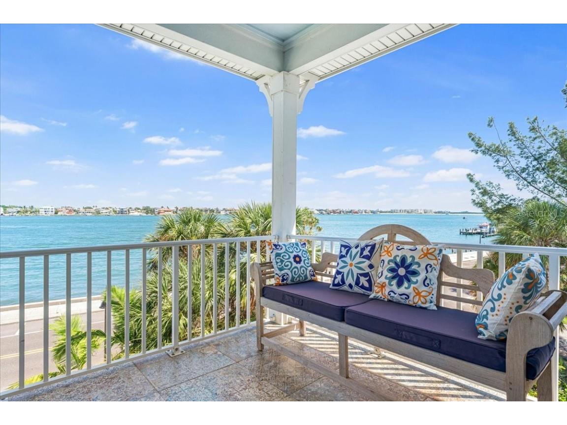 1002 Pass A Grille Way Saint Pete Beach FL 33706 - PASS-A-GRILLE CHANNEL TB8420808 image6