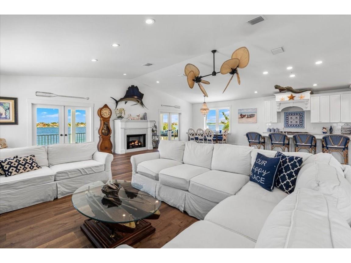 1002 Pass A Grille Way Saint Pete Beach FL 33706 - PASS-A-GRILLE CHANNEL TB8420808 image8