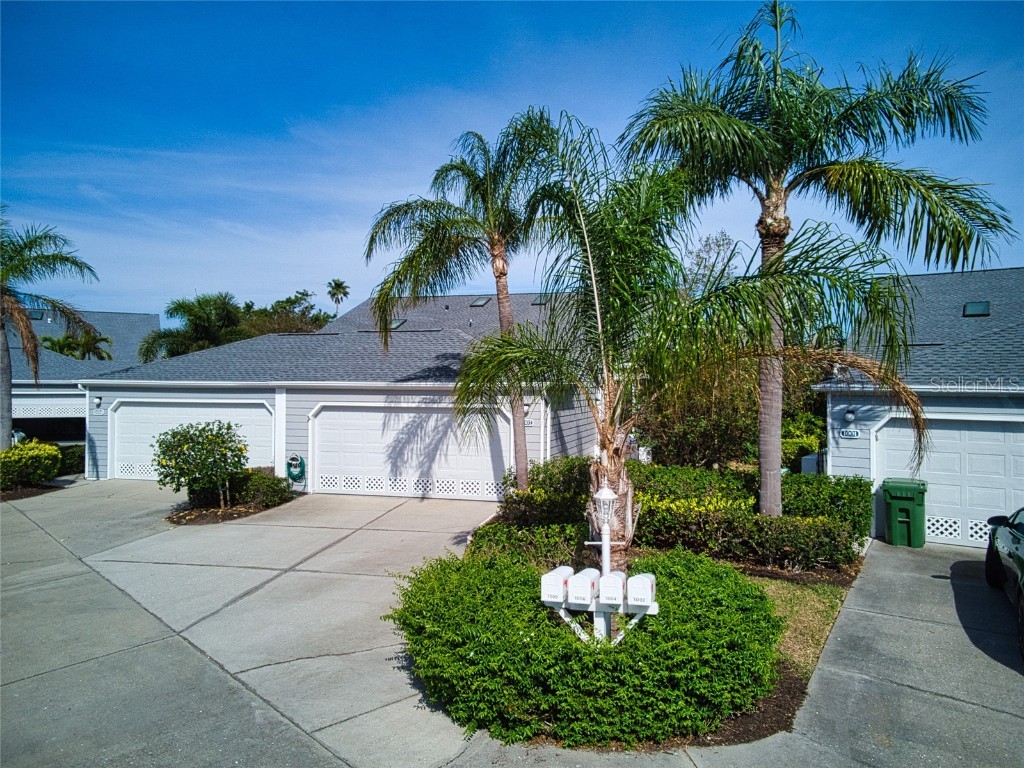 1002 Pelican Court Bradenton FL 34209 A4567073 image1