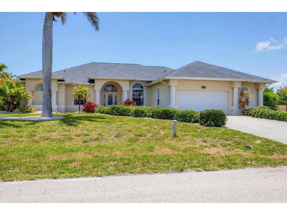 1002 Rotonda Circle Rotonda West FL 33947 D6142699 image1