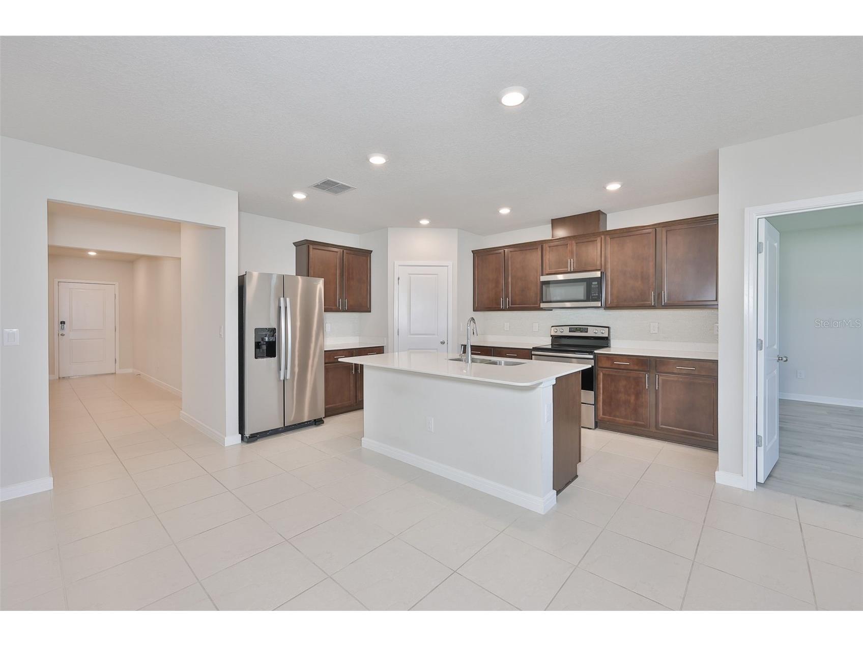 1002 Tidal Rock Avenue Ruskin FL 33570 TB8491658 image17
