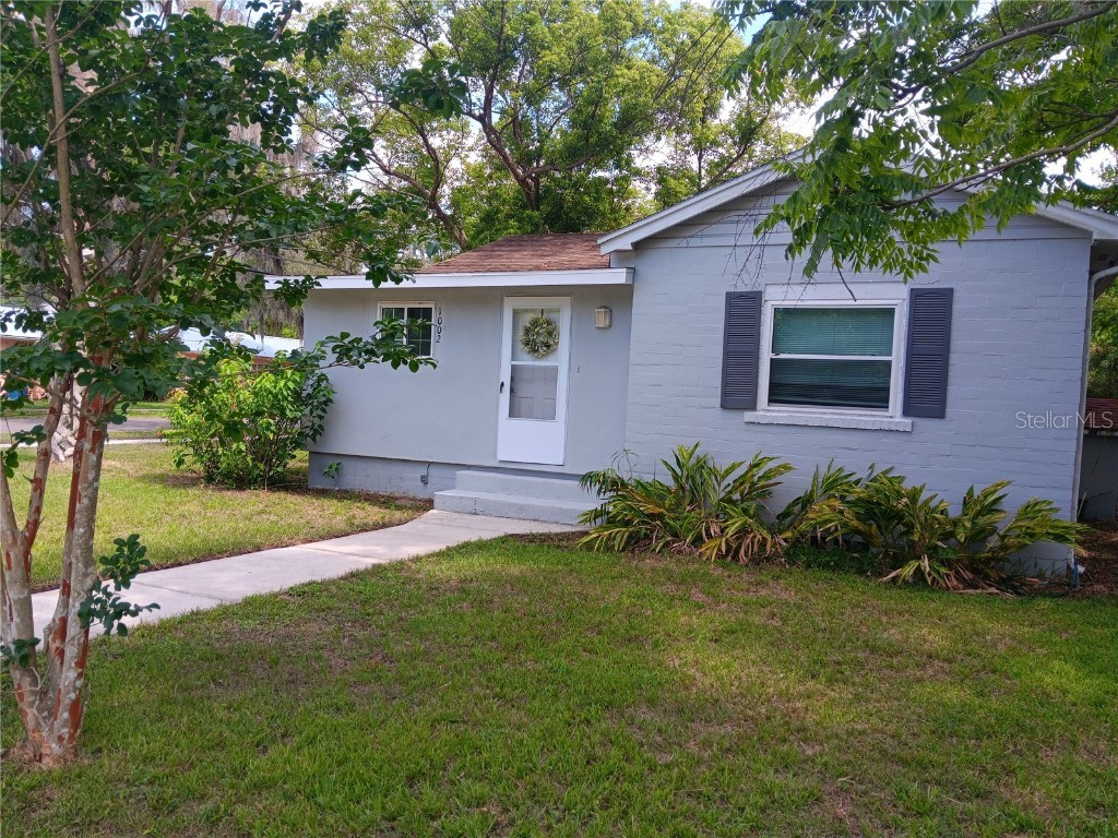 1002 W Church Street Deland FL 32720 V4936092 image1
