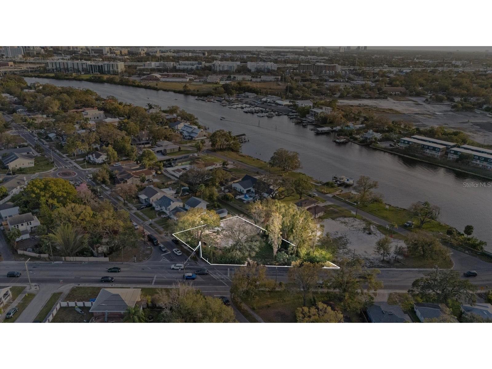 1002 W Columbus Drive Tampa FL 33602 TB8344624 image10