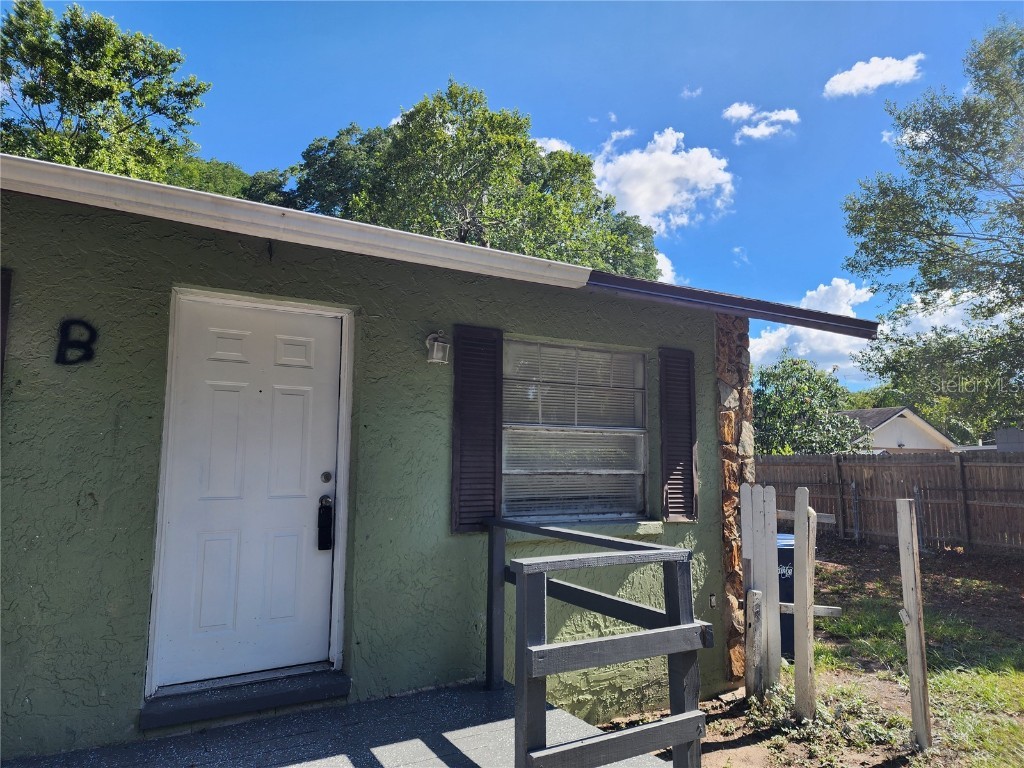 10020 N Hyacinth Avenue Tampa FL 33612 T3532334 image1