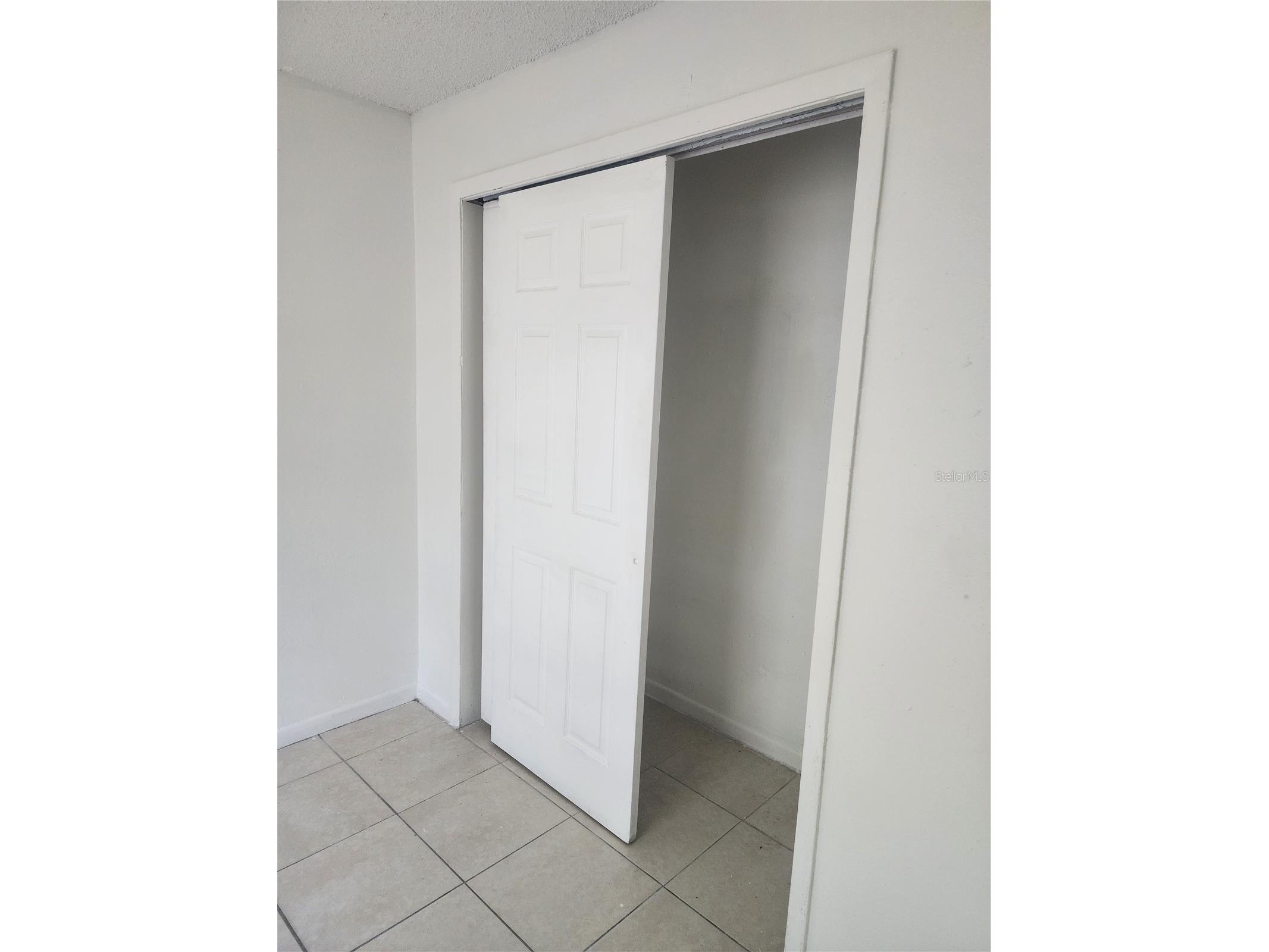 10020 N Hyacinth Avenue Tampa FL 33612 TB8527931 image7