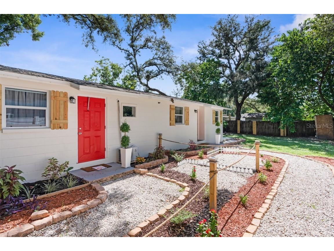 10020 N Jasmine Avenue #A & B Tampa FL 33612 TB8343742 image1