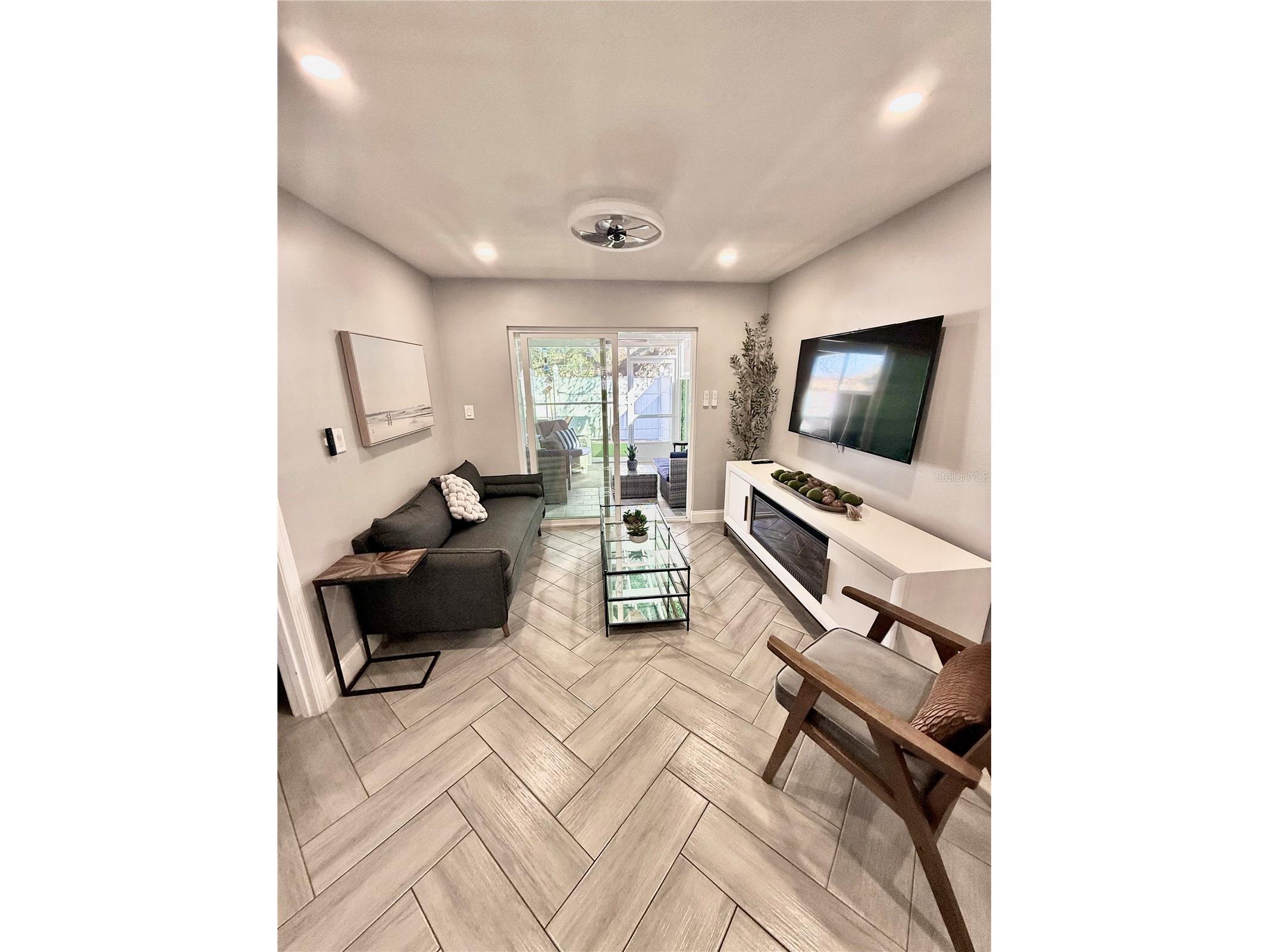 10021 N 53rd Street Tampa FL 33617 TB8509700 image14
