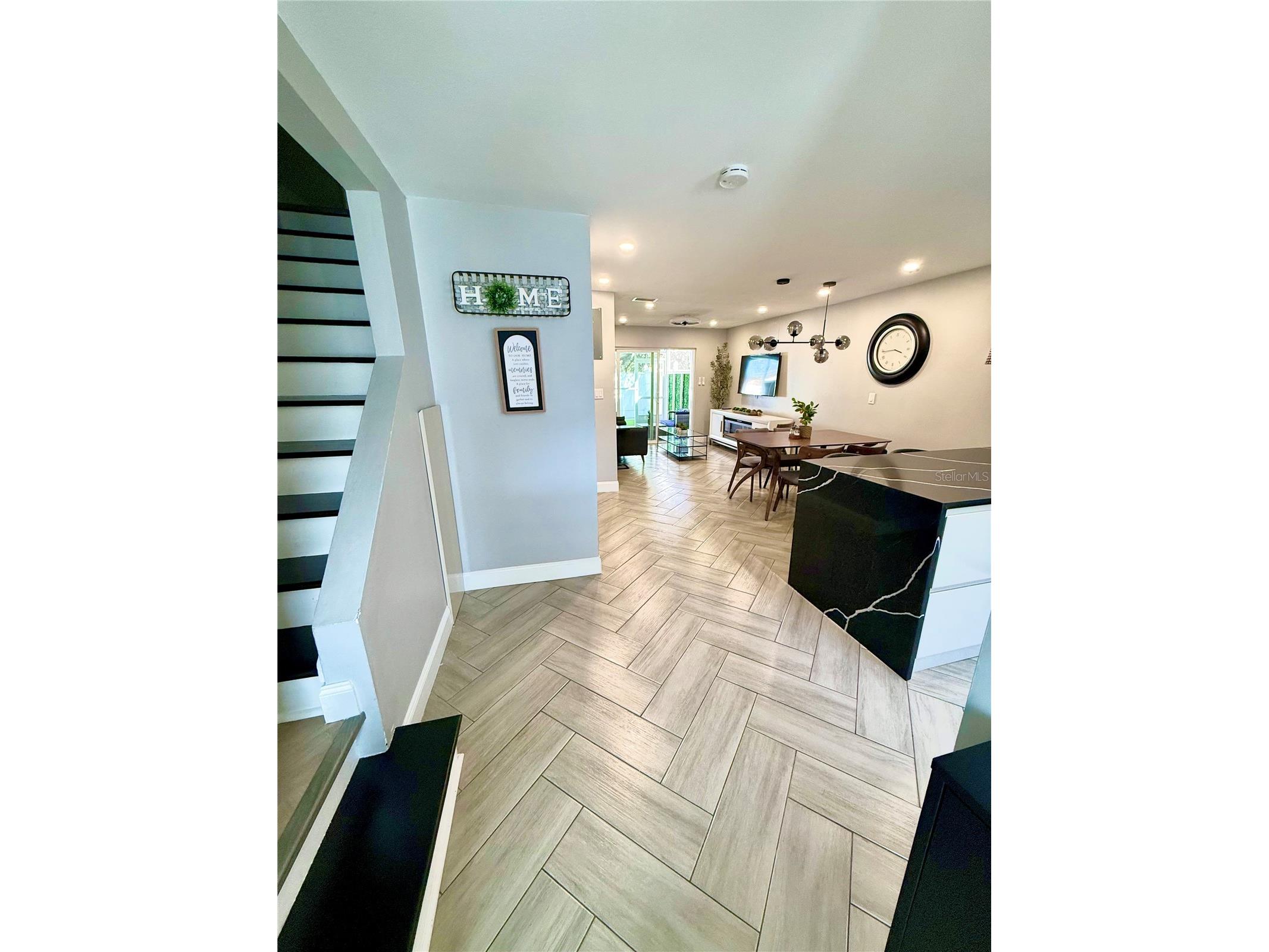 10021 N 53rd Street Tampa FL 33617 TB8509700 image4