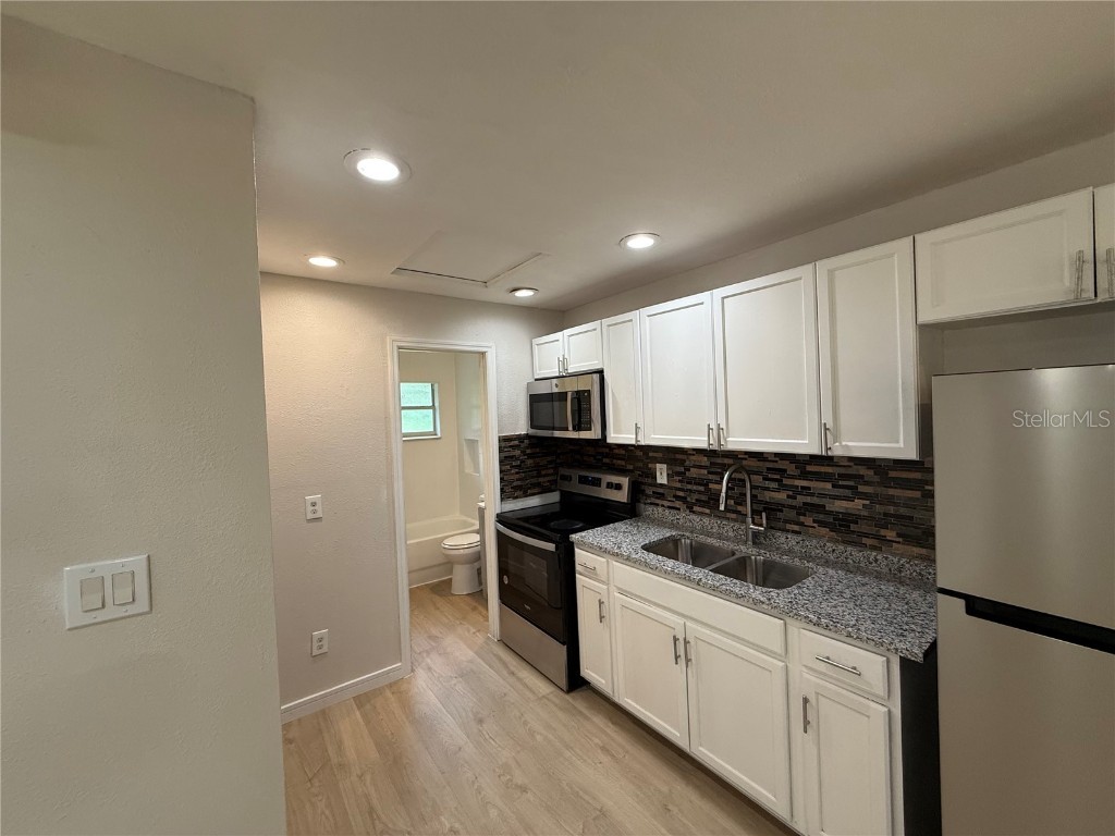 10022 N Lantana Avenue #B Tampa FL 33612 TB8431298 image8