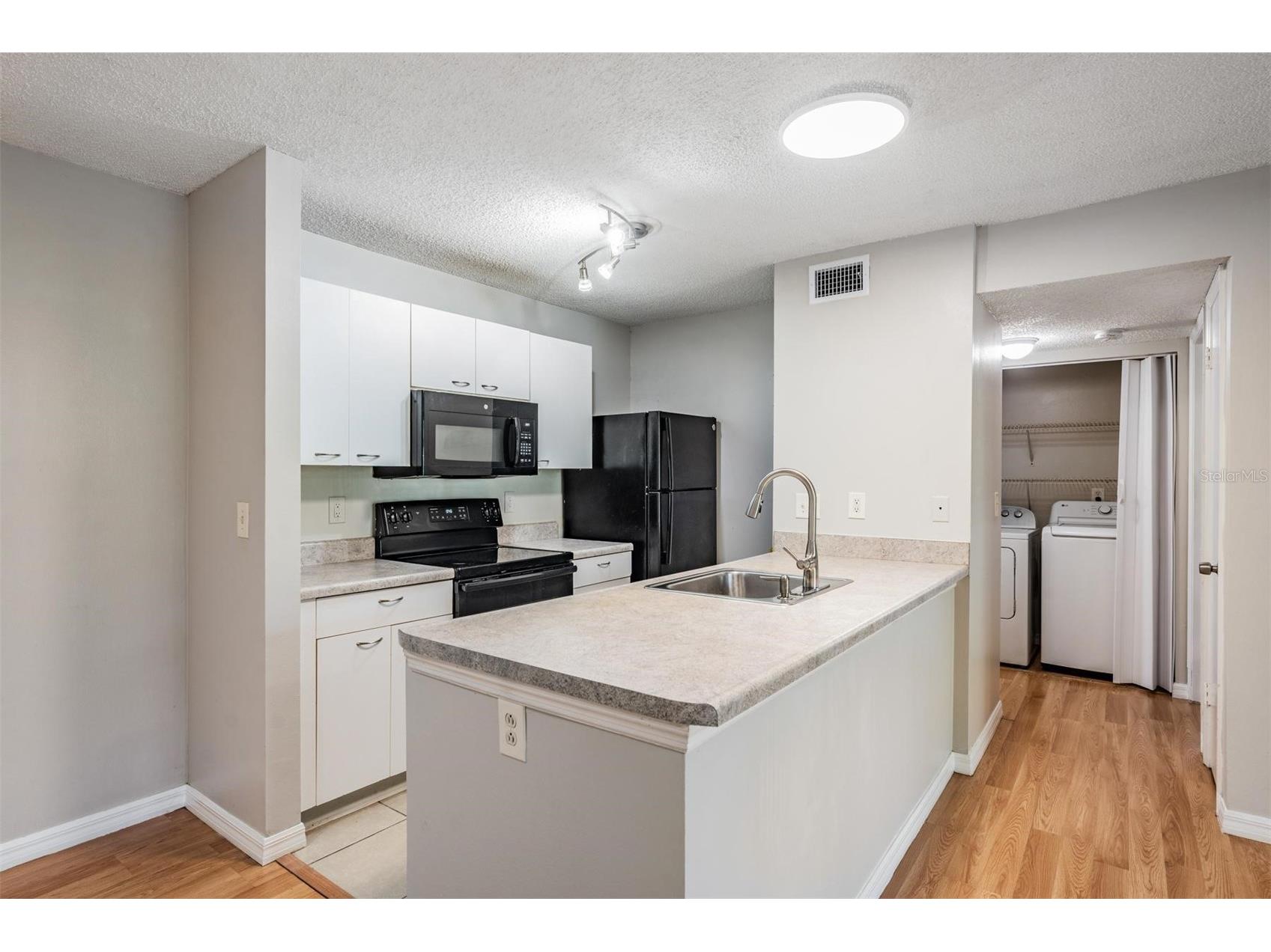 10024 Strafford Oak Court #802 Tampa FL 33624 TB8494351 image8