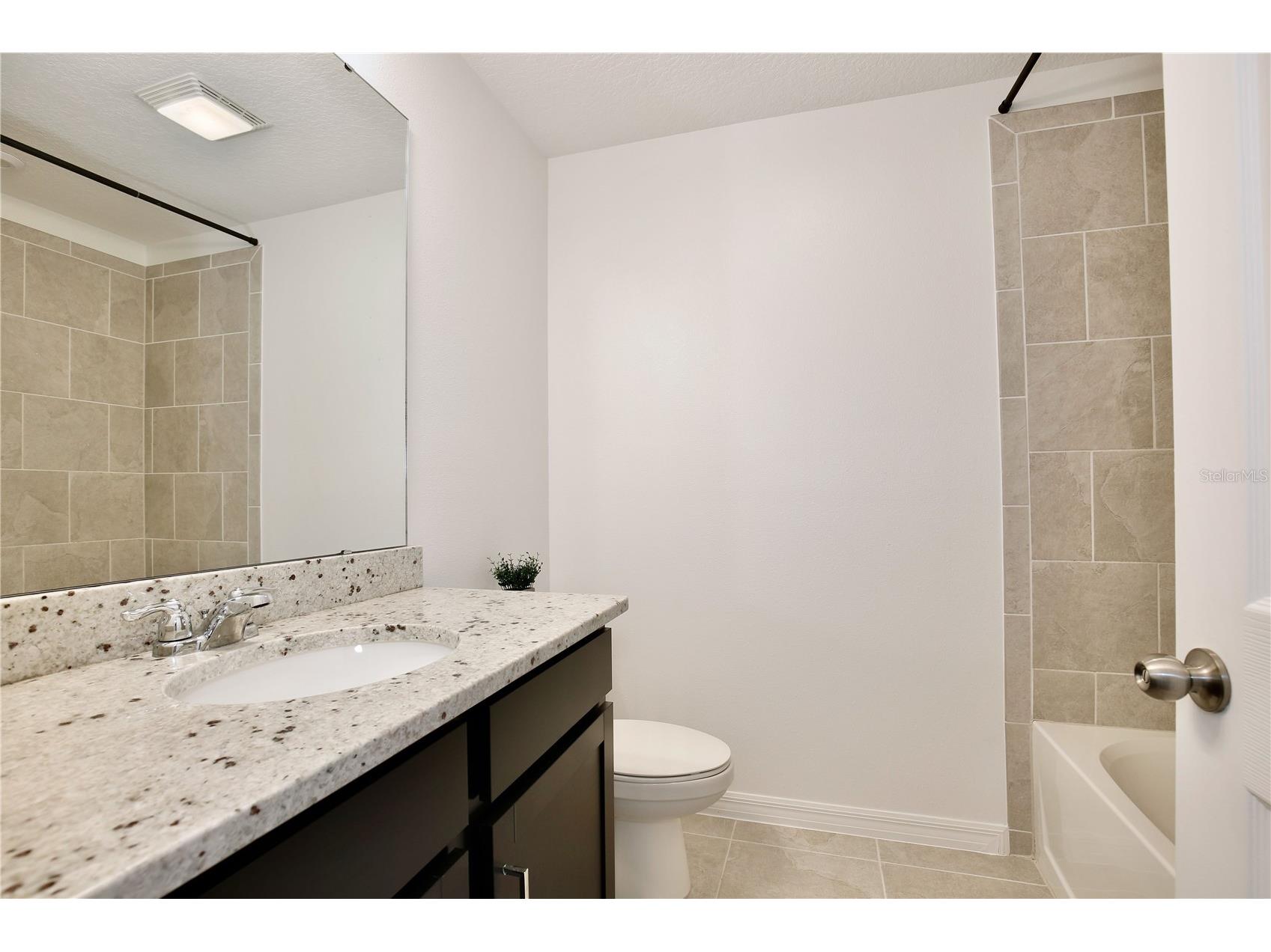 10025 Eagle Rock Alley Orlando FL 32832 O6399789 image17