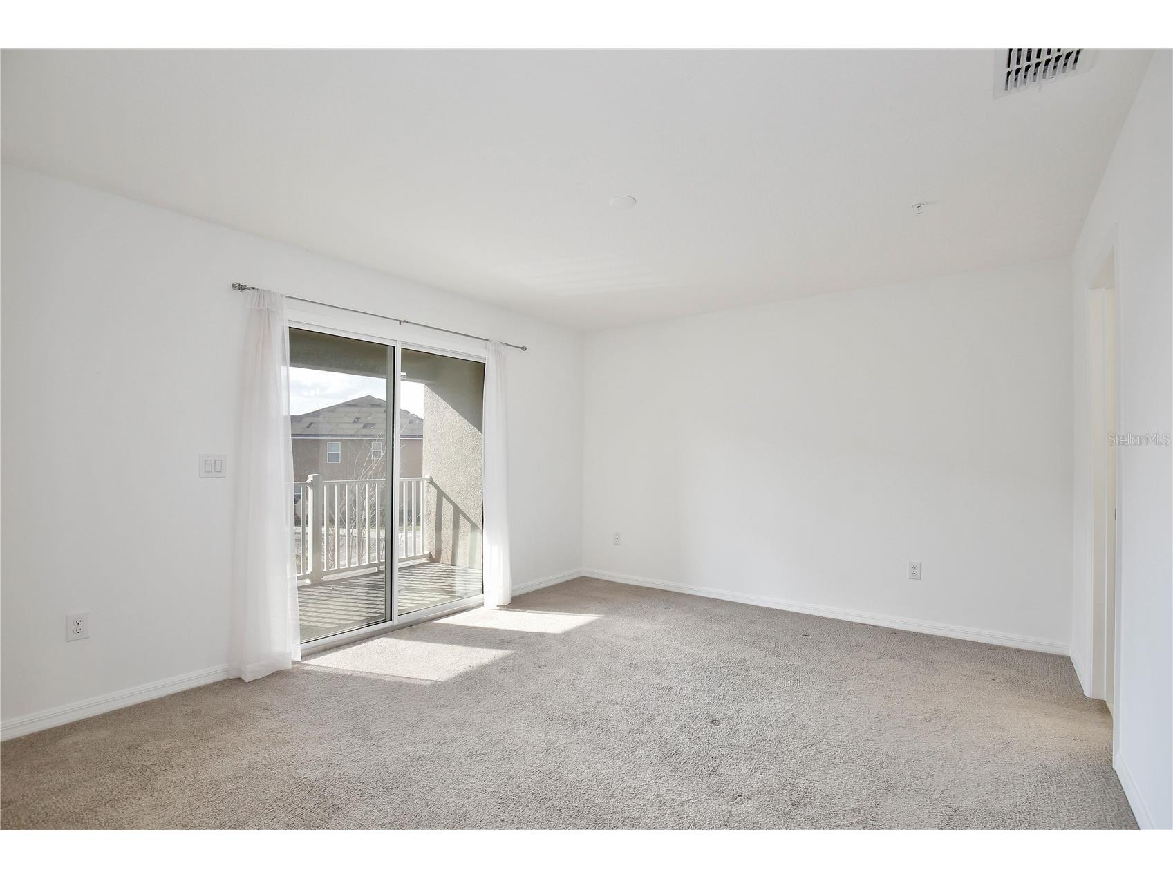 10025 Eagle Rock Alley Orlando FL 32832 O6399789 image9