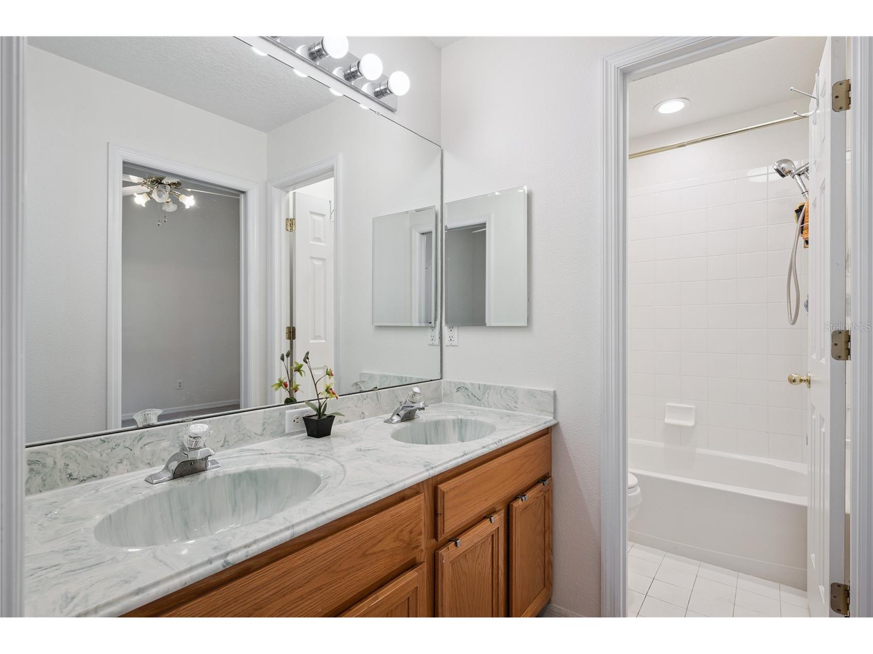 10027 Crystalline Court Orlando FL 32836 O6415133 image26