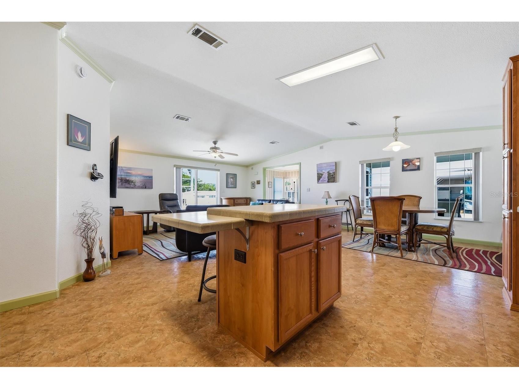 10027 Equity Avenue Dade City FL 33525 A4690909 image31