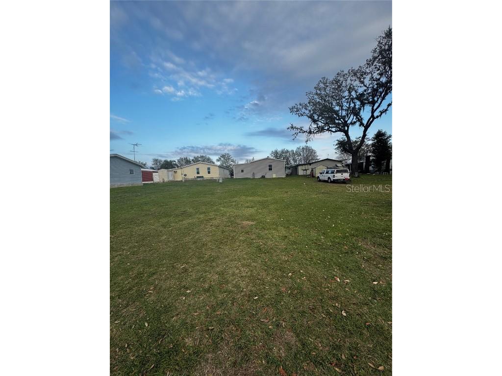 10028 Wellington Avenue Dade City FL 33525 TB8359597 image3
