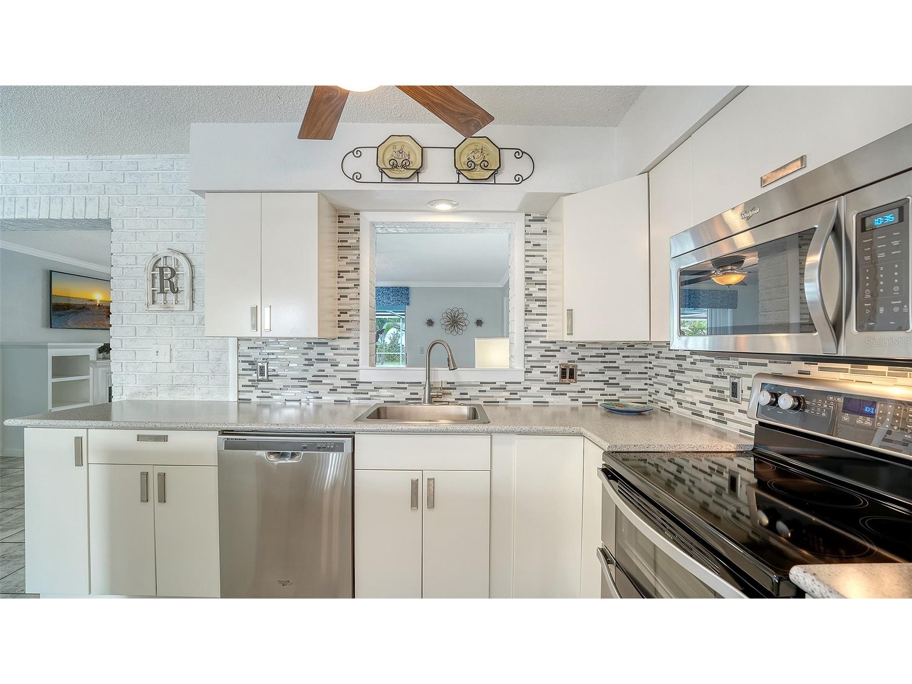 1003 21st Avenue W Palmetto FL 34221 A4699305 image12