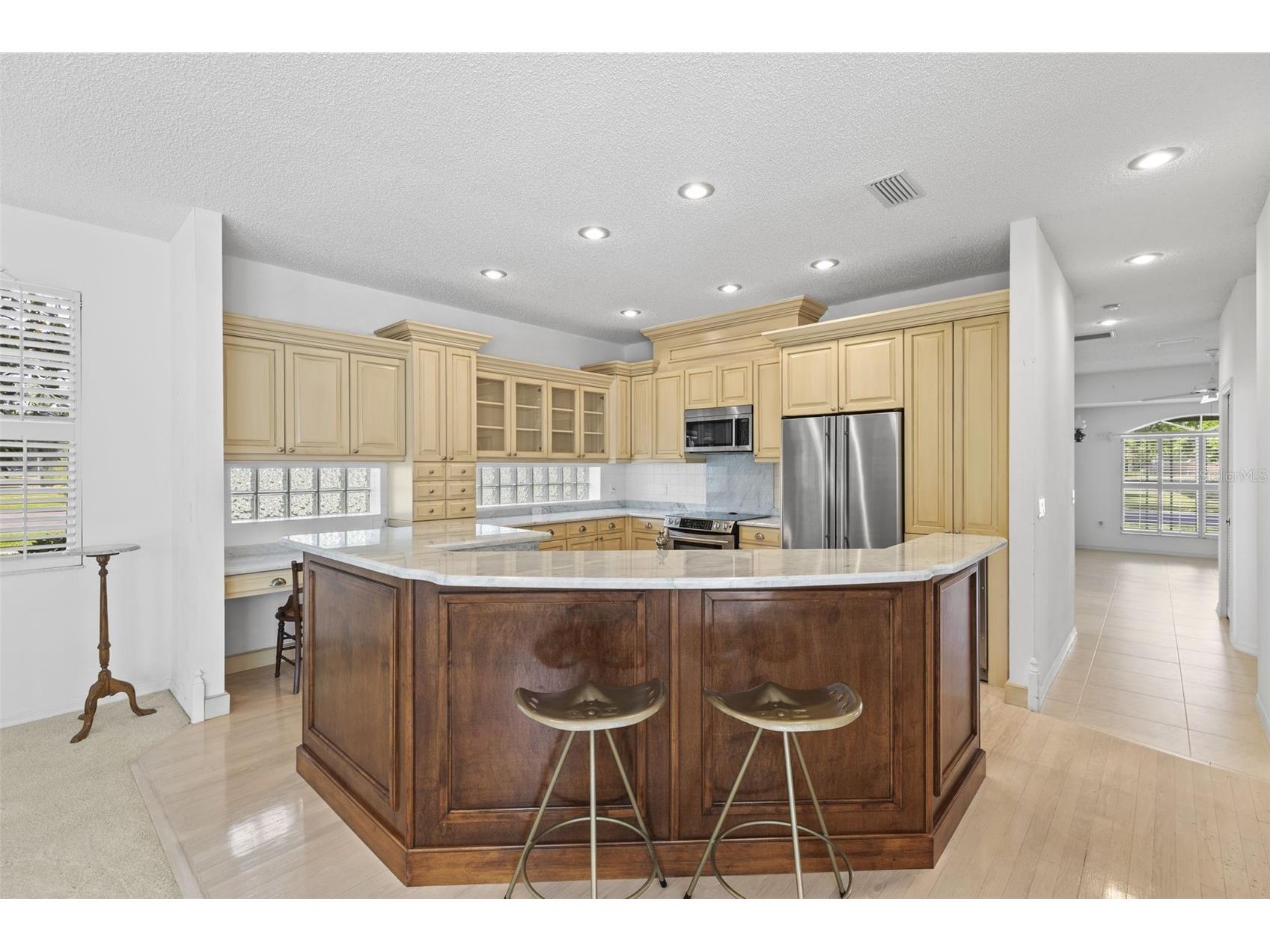 1003 Berkshire Lane Tarpon Springs FL 34688 TB8370121 image2