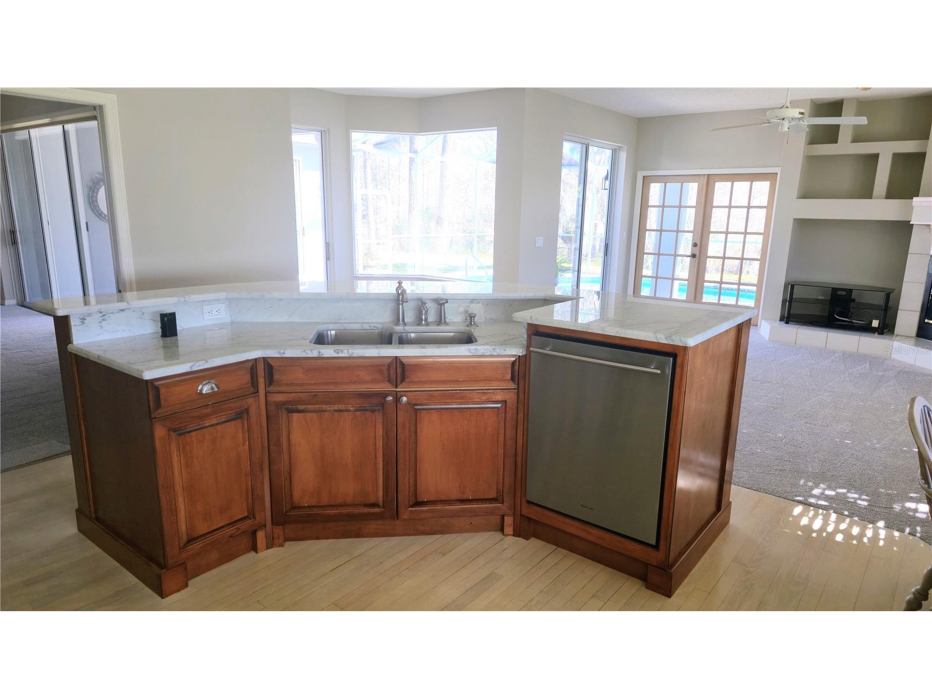 1003 Berkshire Lane Tarpon Springs FL 34688 TB8370121 image3