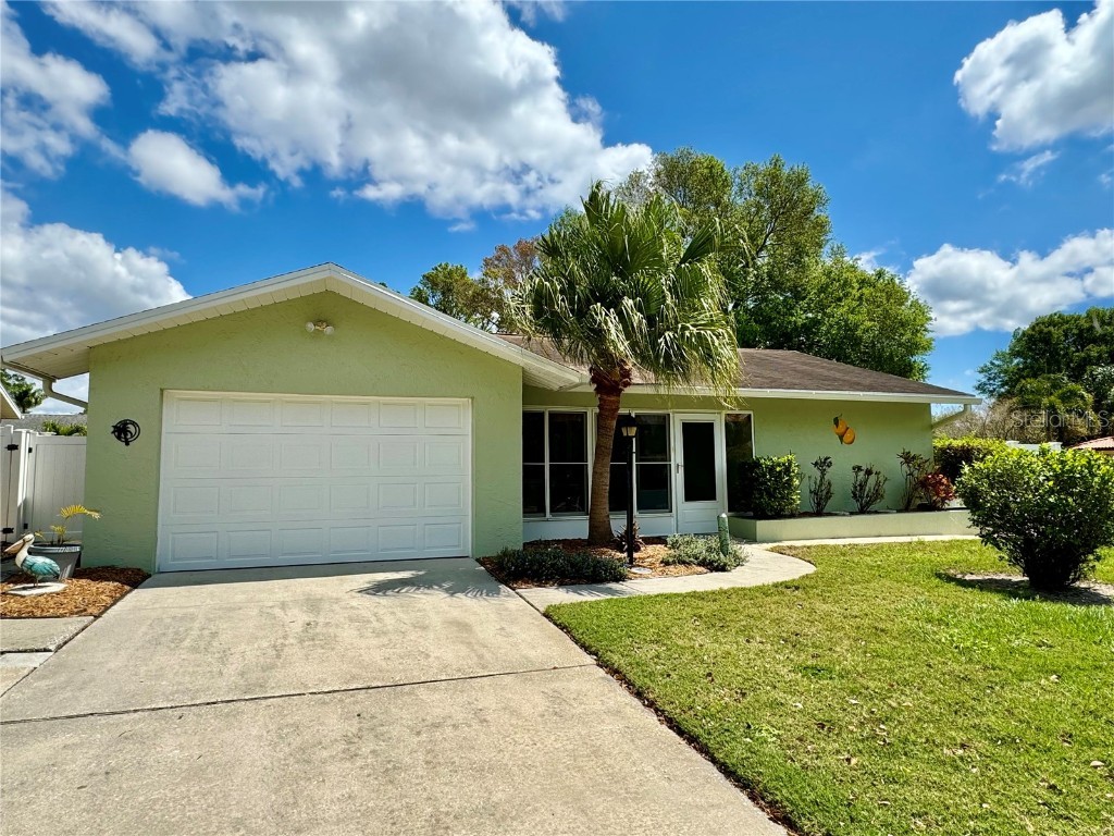 1003 Carol Ann Place Dunedin FL 34698 U8236347 image1