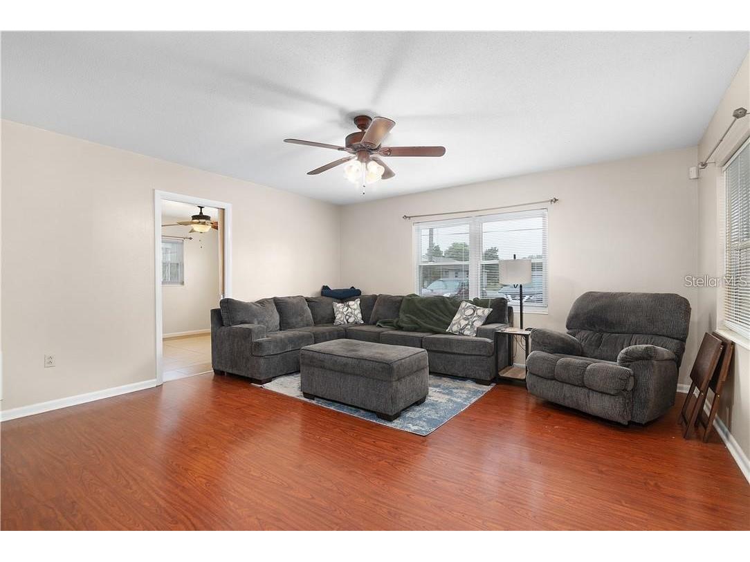 1003 Dora Avenue Tavares FL 32778 G5113261 image3