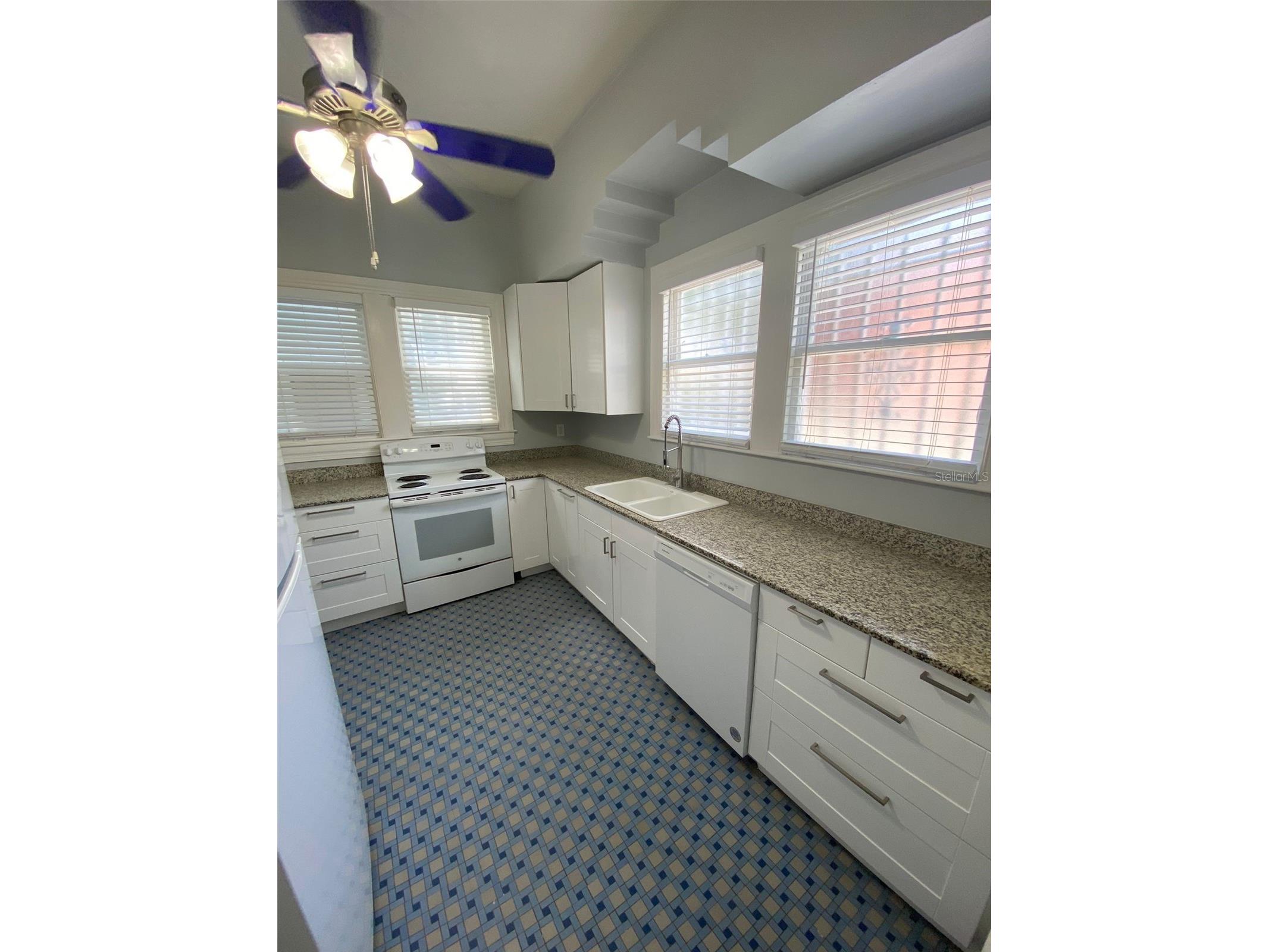 1003 E Columbus Drive Tampa FL 33605 TB8519463 image4