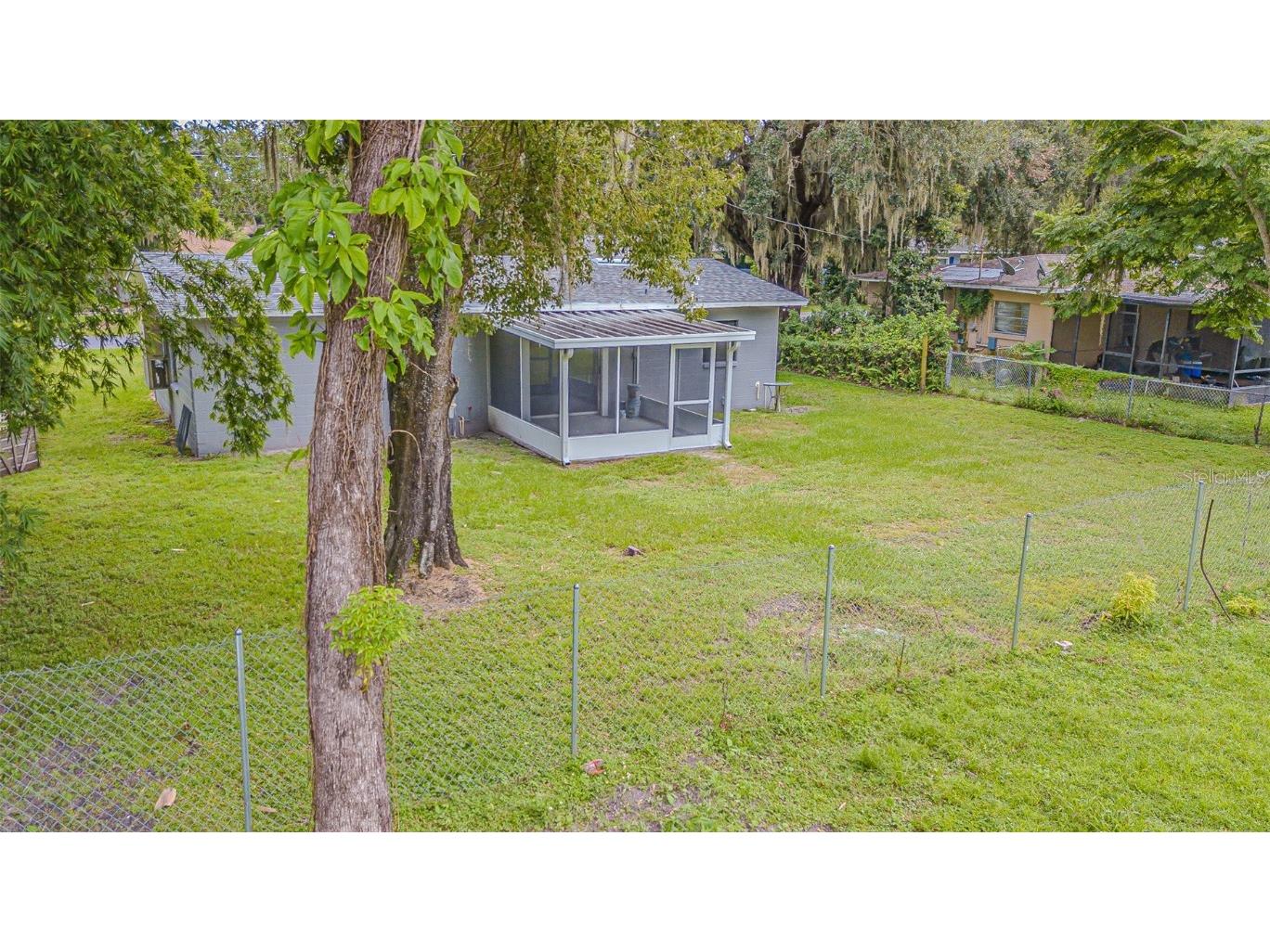 1003 N Bracewell Drive Plant City FL 33563 TB8428774 image10