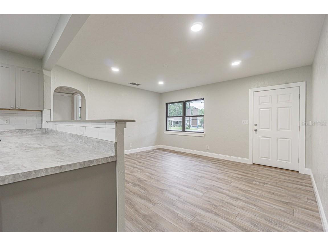 1003 N Bracewell Drive Plant City FL 33563 TB8428774 image17