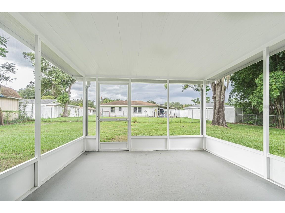 1003 N Bracewell Drive Plant City FL 33563 TB8428774 image19