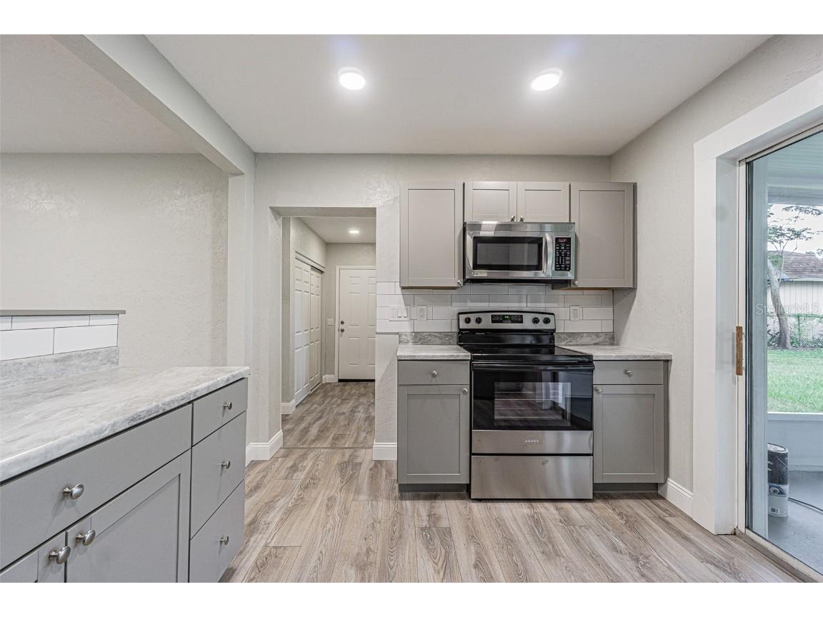 1003 N Bracewell Drive Plant City FL 33563 TB8428774 image22